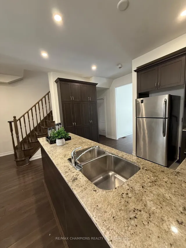 Additional property image - 4 Hobart Gdns