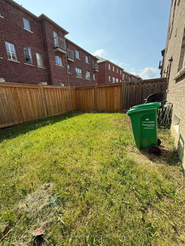 Additional property image - 4 Hobart Gdns