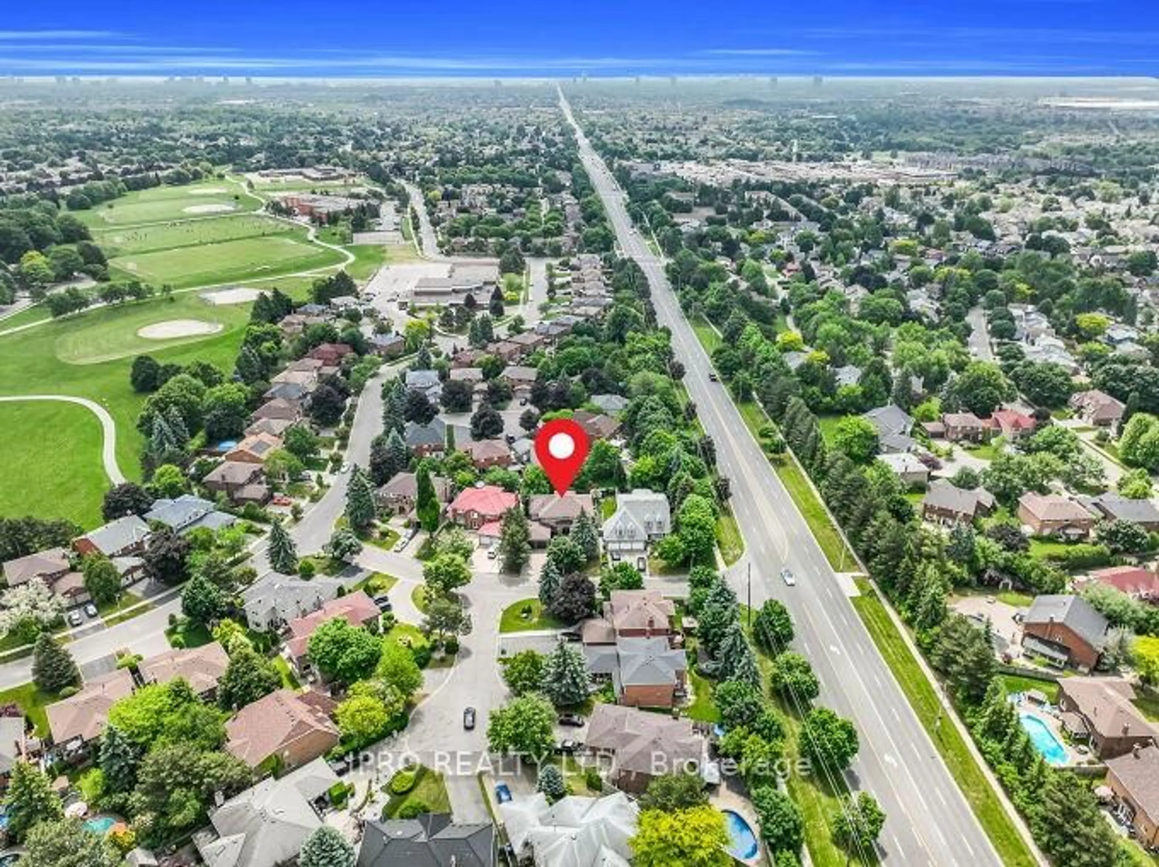 A pic from outside/outdoor area/front of a property/back of a property/a pic from drone, street for 6 Mcfadden Dr, Brampton Ontario L6Z 3H4