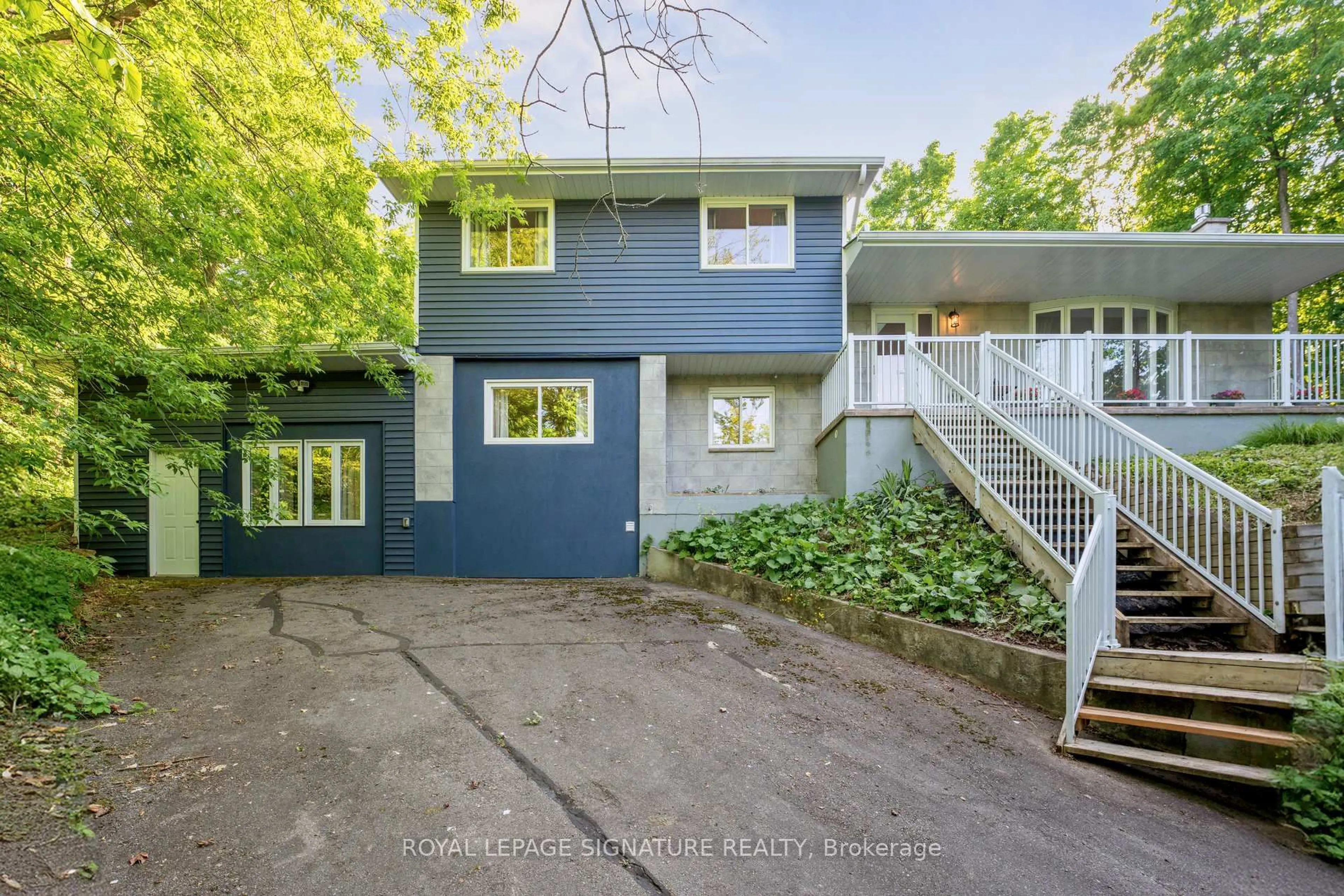 A pic from outside/outdoor area/front of a property/back of a property/a pic from drone, street for 11998 Fourth Line, Halton Hills Ontario L7J 2M1