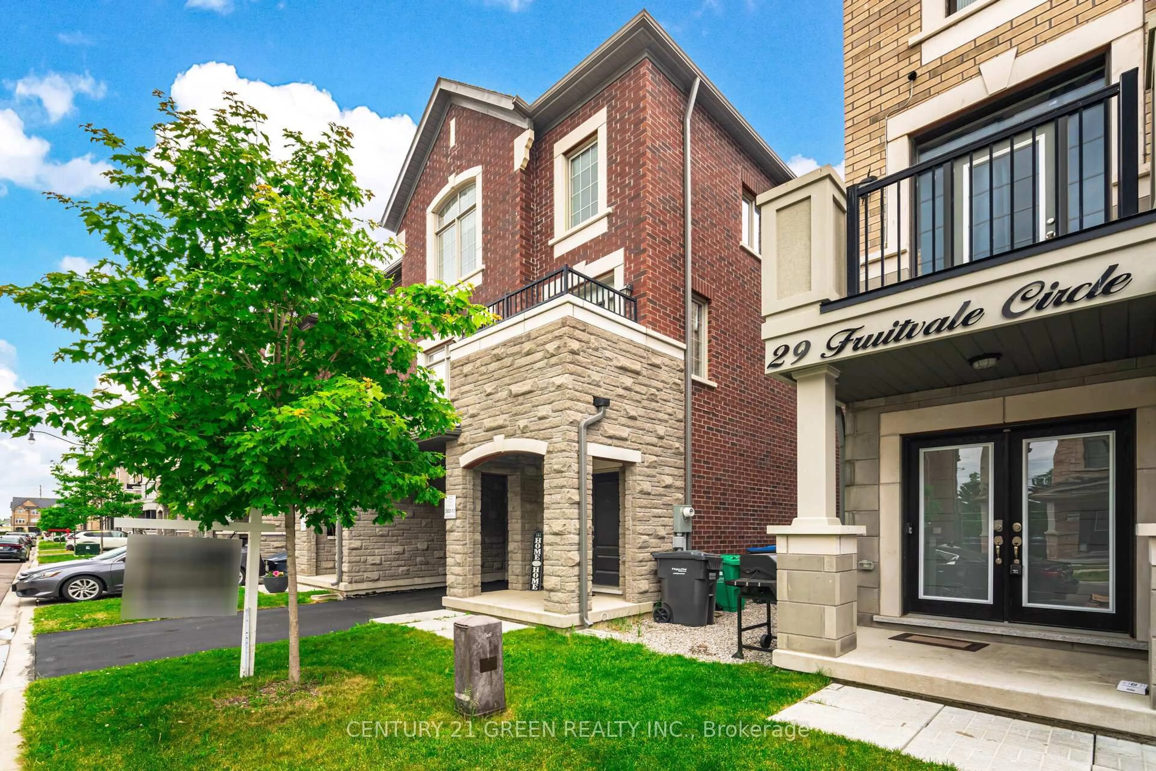 Home with brick exterior material, street for 31 Fruitvale Circ, Brampton Ontario L7A 5B8