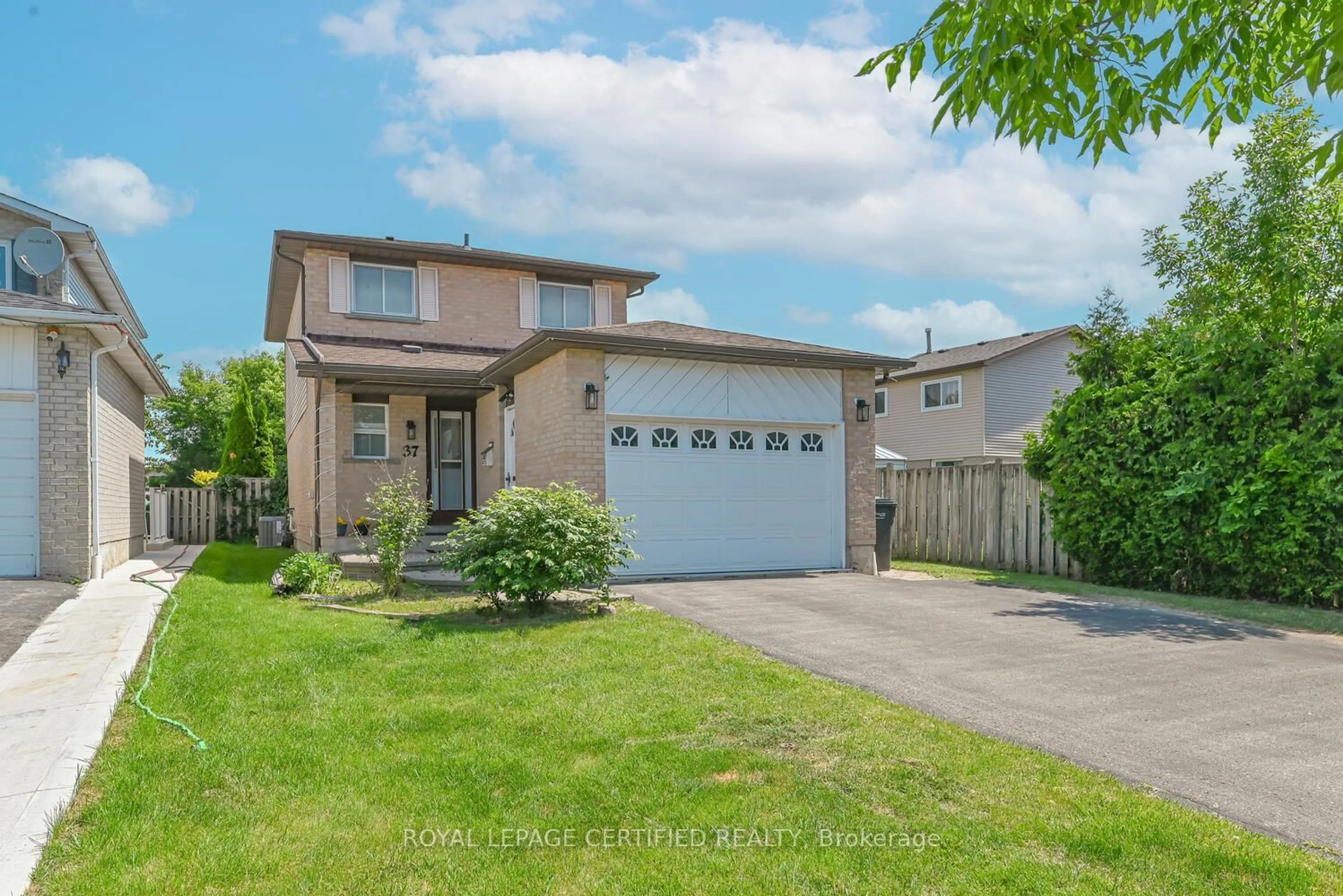 Unknown for 37 Newbridge Cres, Brampton Ontario L6S 4B5