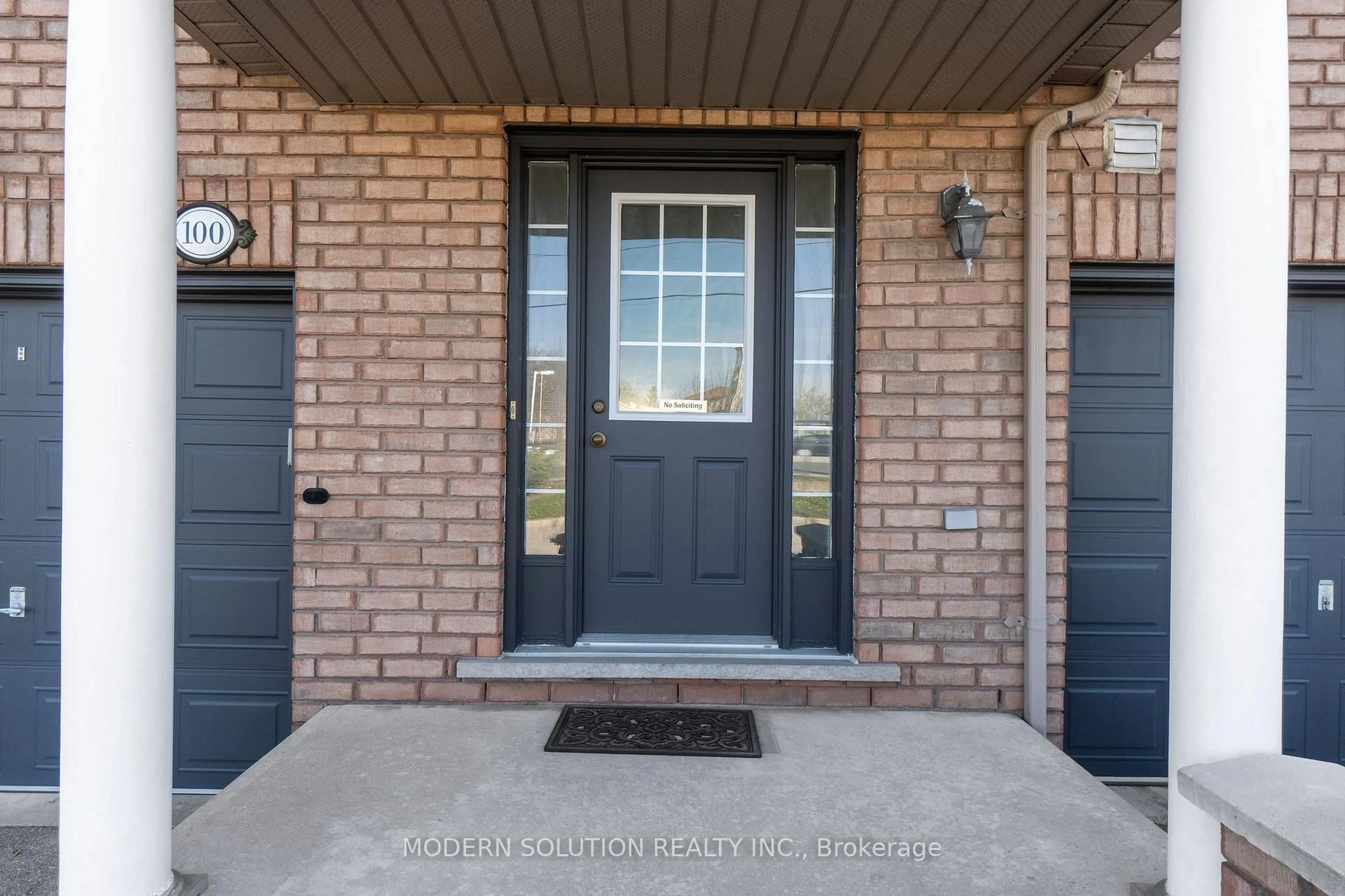 Home with brick exterior material, street for 525 Novo Star Dr #100, Mississauga Ontario L5W 1X9