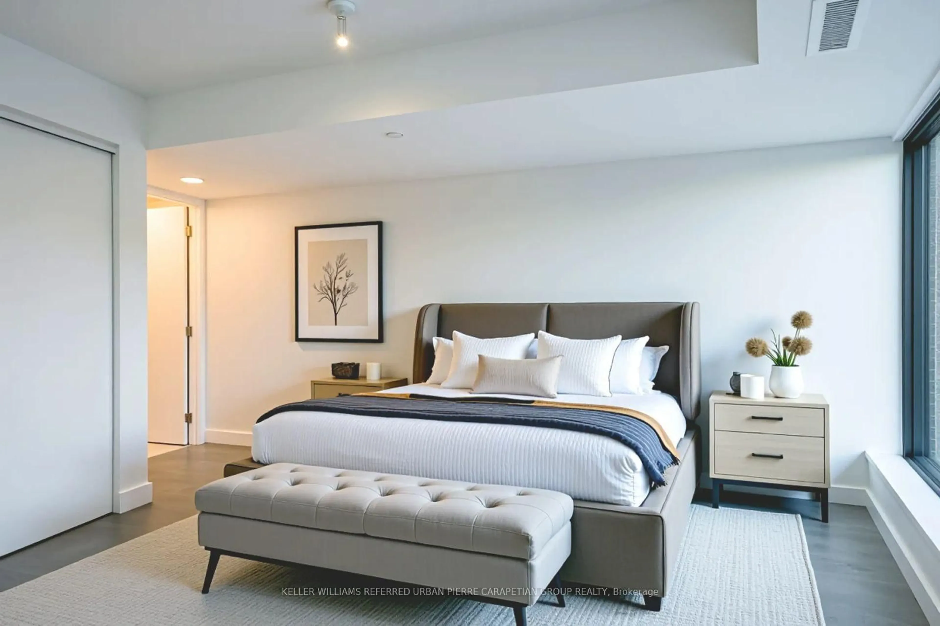 Bedroom with bed, unknown for 160 Kingsway Cres #212, Toronto Ontario M8X 2S4