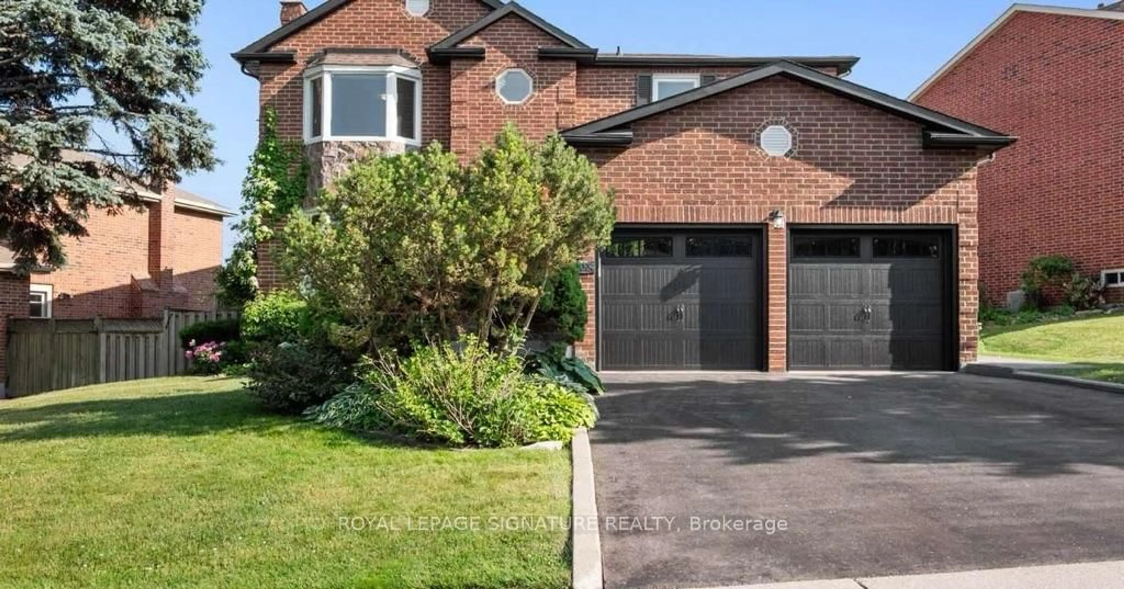 Home with brick exterior material, street for 2074 Folkway Dr, Mississauga Ontario L5L 3G3
