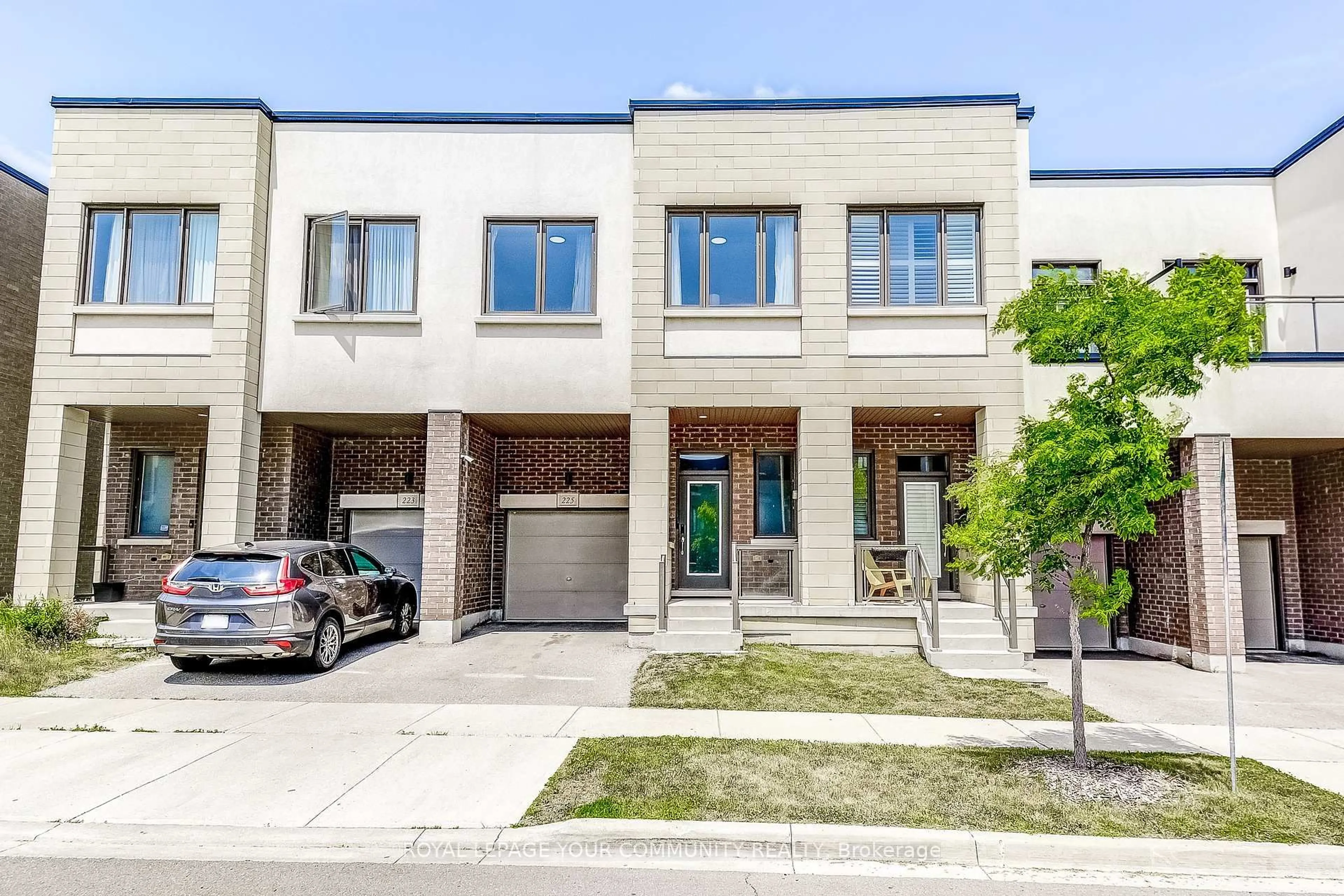 Home with brick exterior material, street for 225 Fowley Dr, Oakville Ontario L6H 0P4