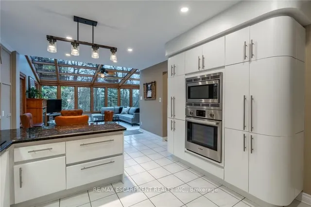 Additional property image - 1351 HAZELTON Blvd