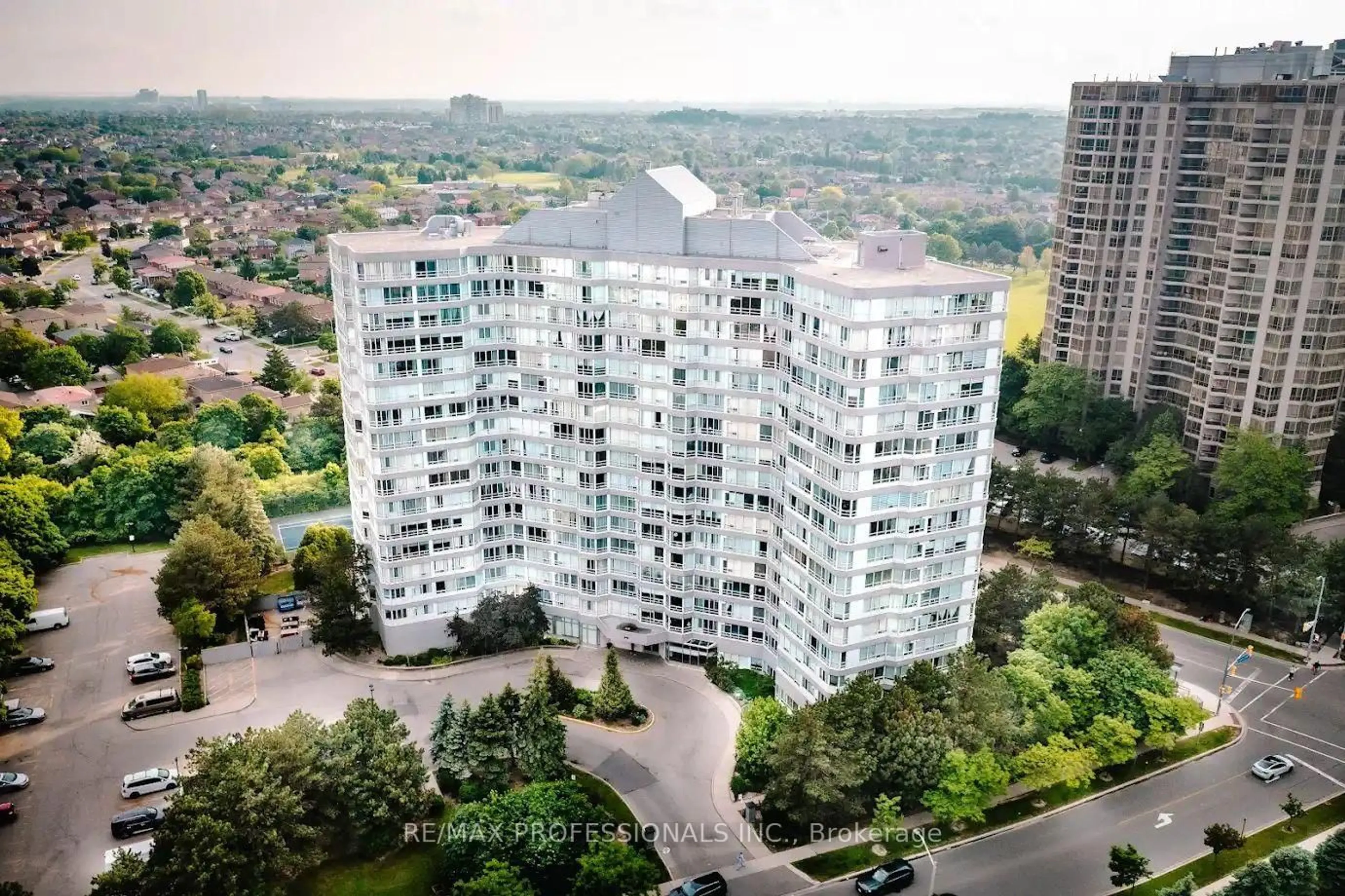A pic from outside/outdoor area/front of a property/back of a property/a pic from drone, city buildings view from balcony for 50 Kingsbridge Garden Circ #1502, Mississauga Ontario L5R 1Y2