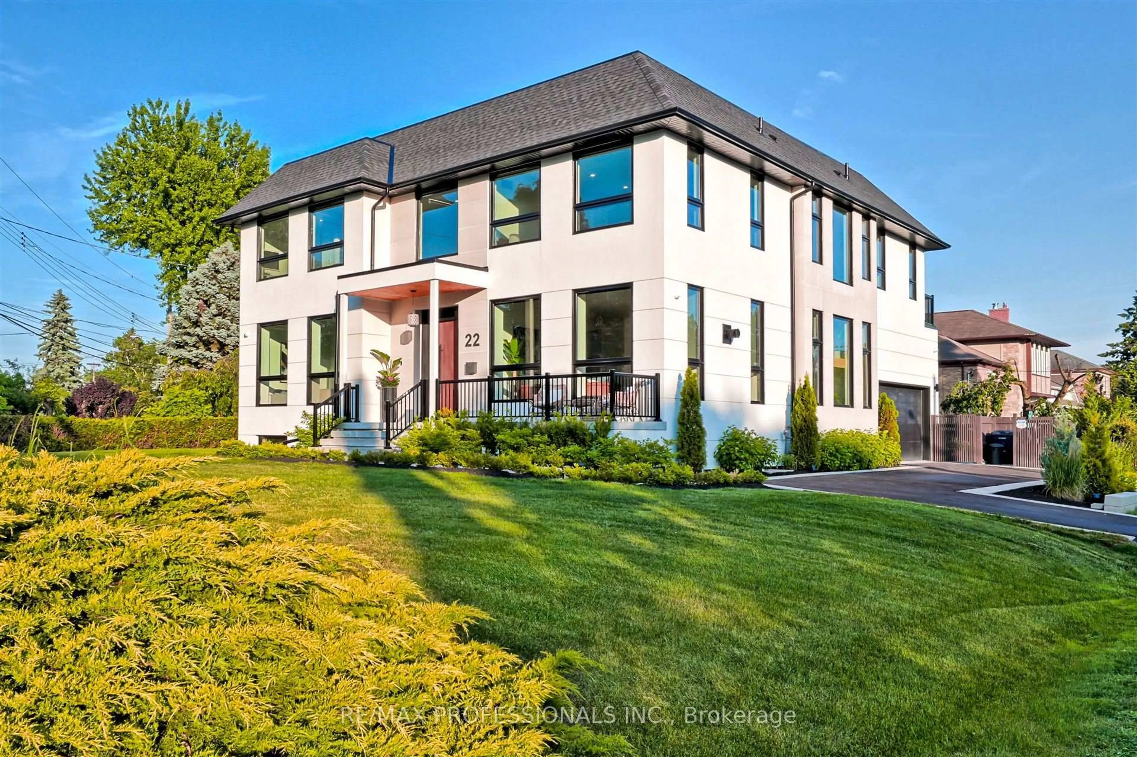 Home with brick exterior material, unknown for 22 Spring Garden Rd, Toronto Ontario M8Z 3X1
