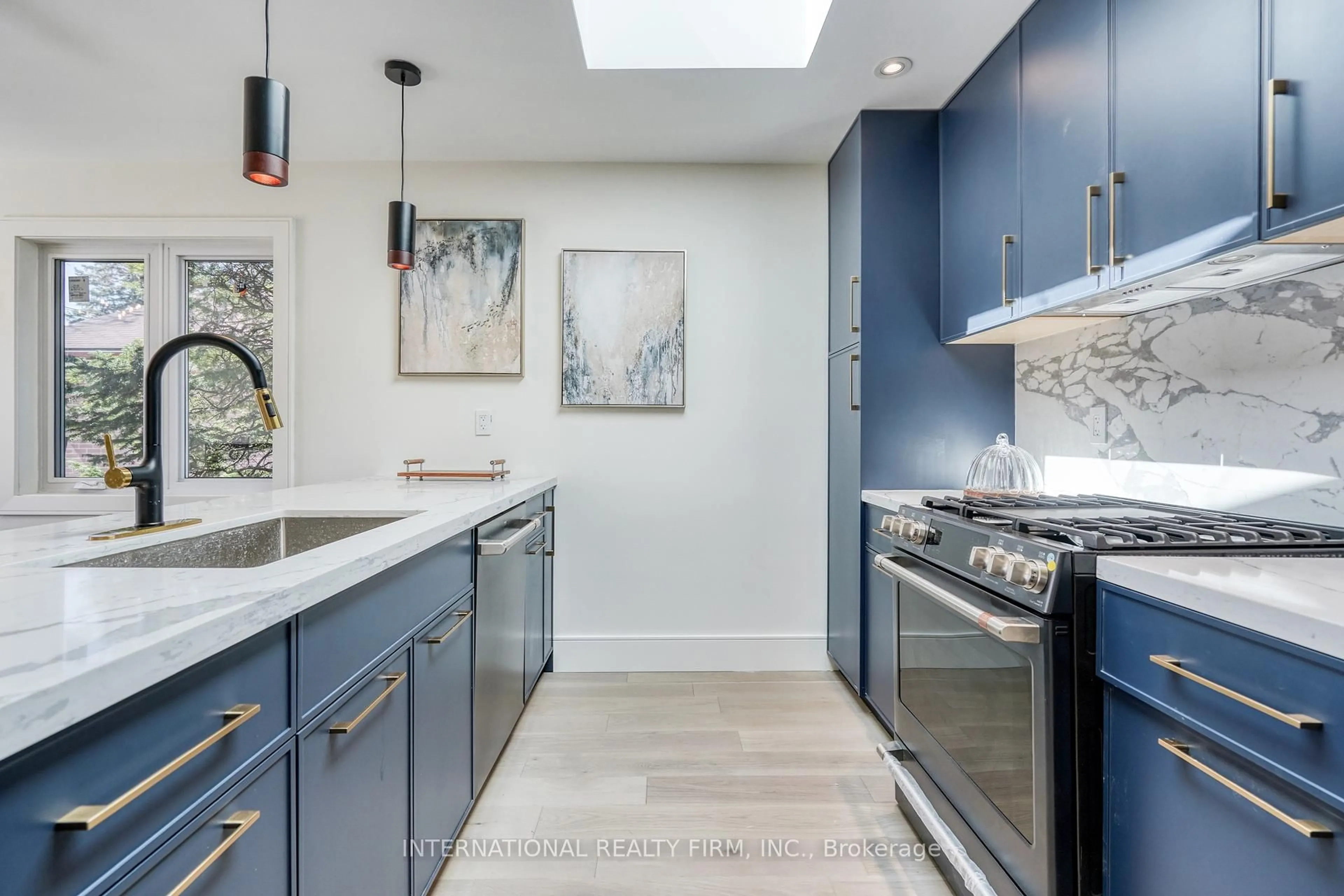 Contemporary kitchen, ceramic/tile floor for 16 Paragon Rd, Toronto Ontario M9R 1J5