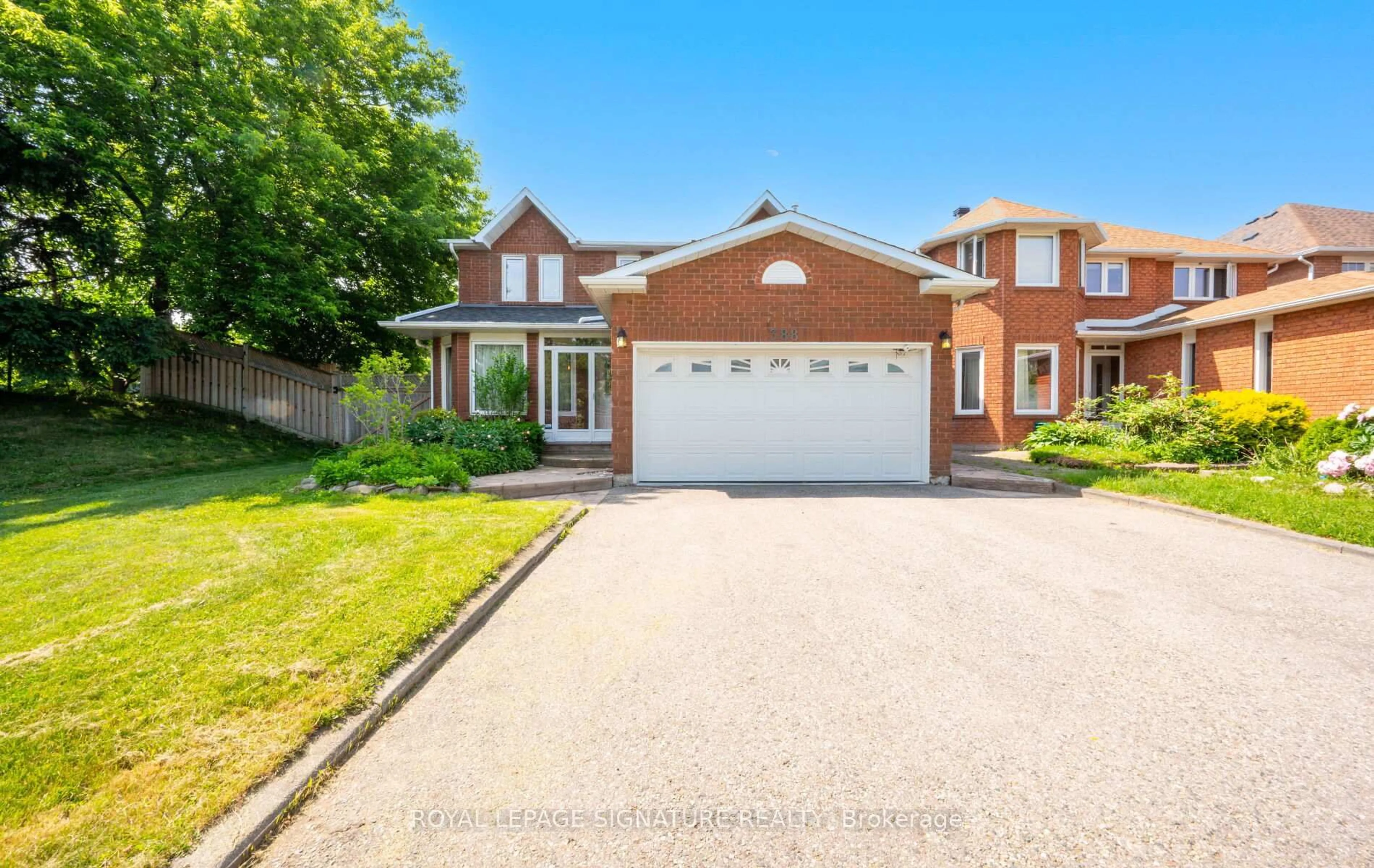 A pic from outside/outdoor area/front of a property/back of a property/a pic from drone, street for 388 Bud Gregory Blvd, Mississauga Ontario L4Z 2P8