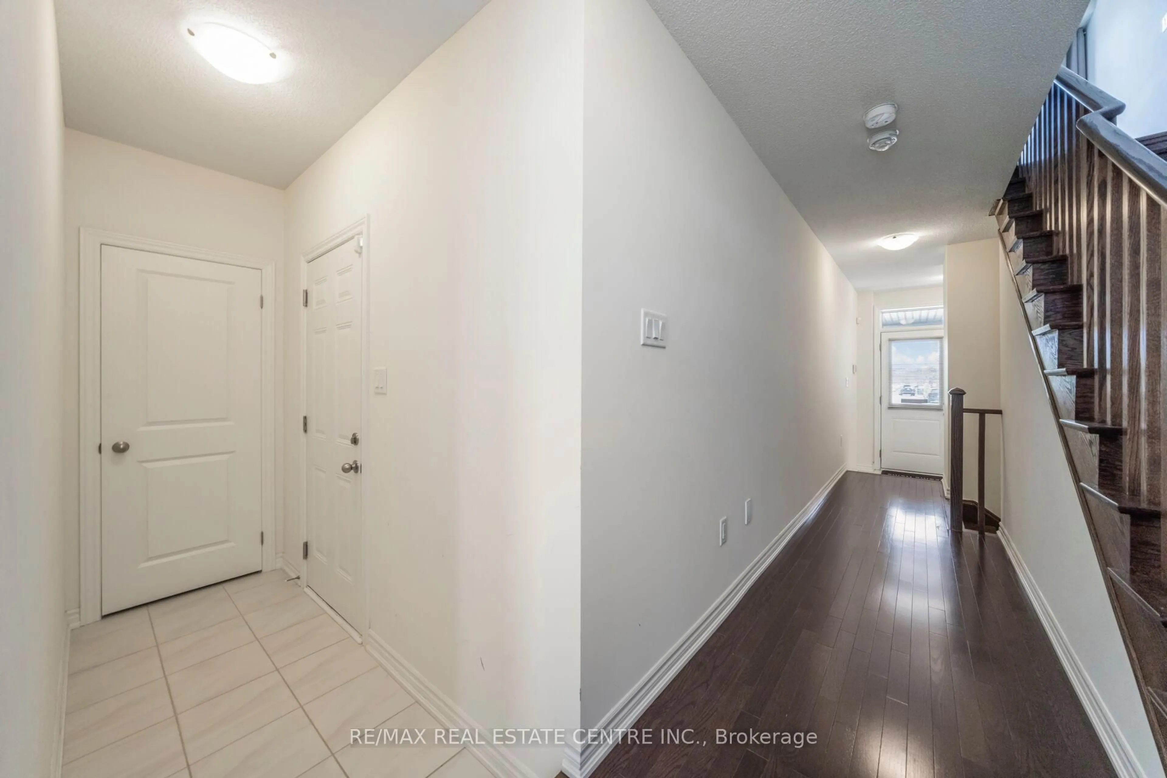 Indoor entryway for 83 Donald Ficht Cres, Brampton Ontario L7A 5H6