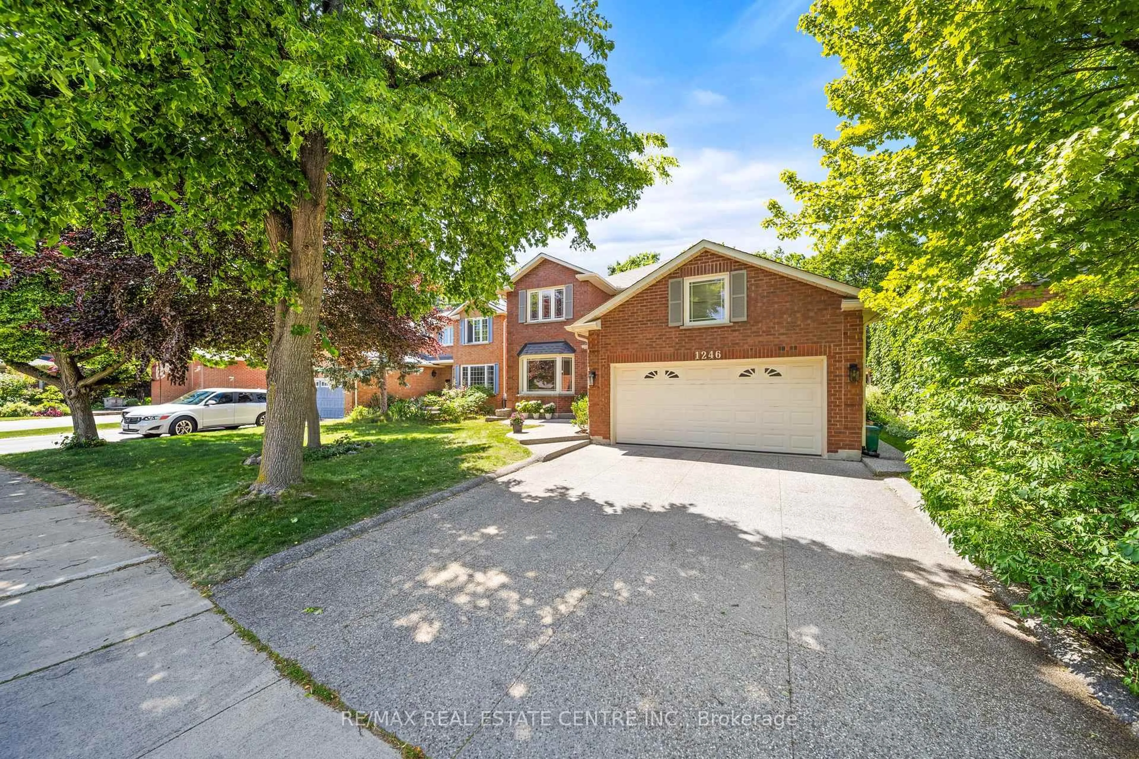 Unknown for 1246 Old Carriage Way, Oakville Ontario L6M 2E4