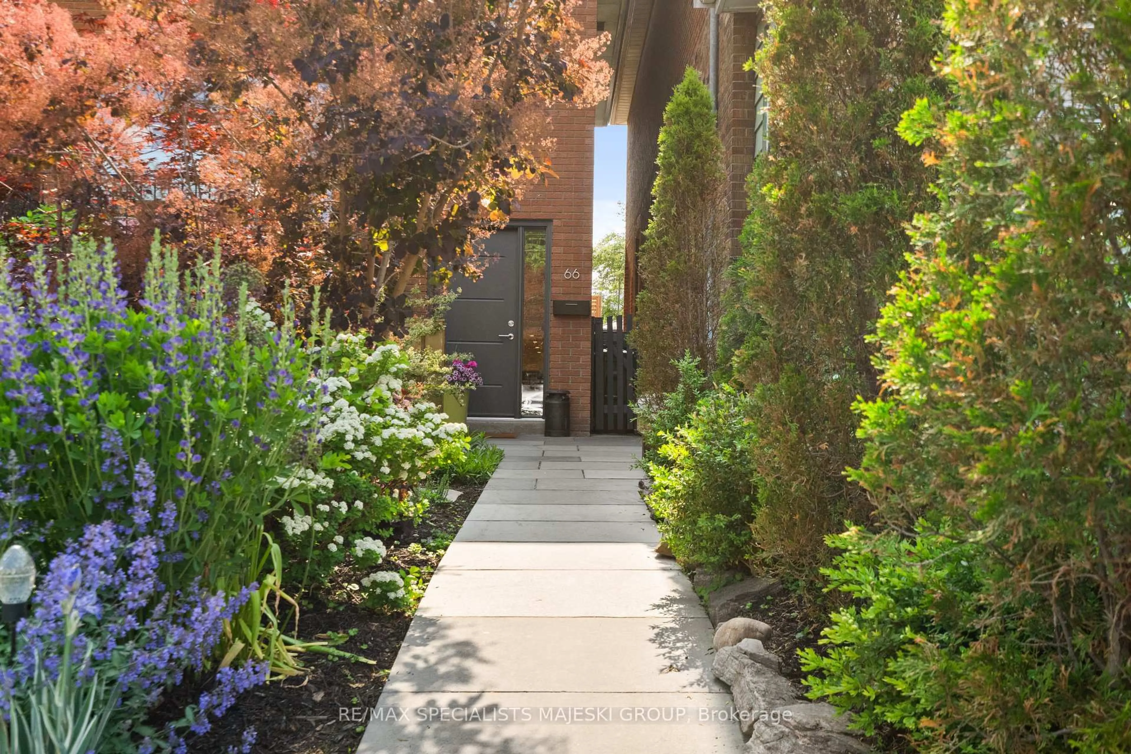 Patio, street for 66 Fifth St, Toronto Ontario M8V 2Z2