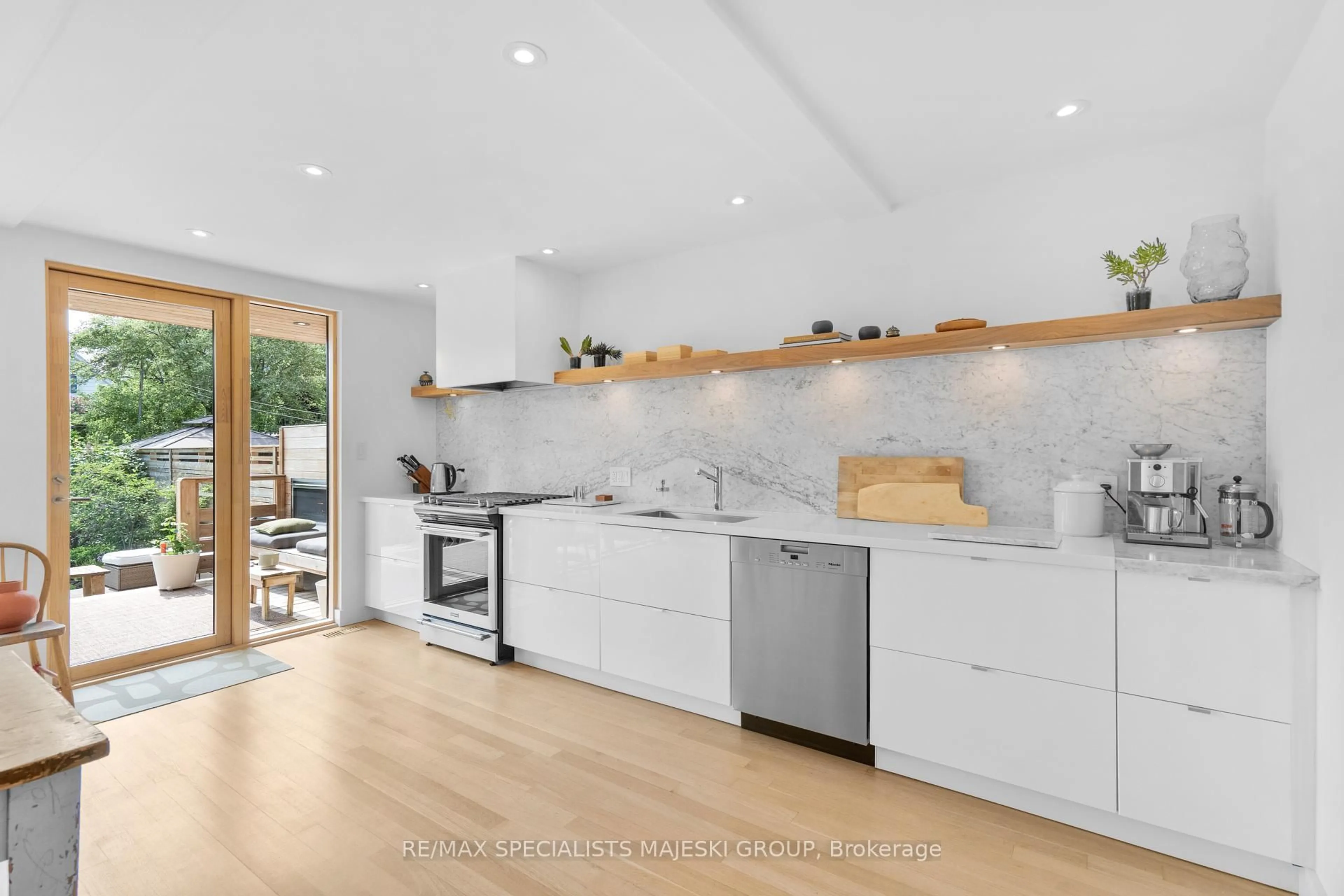 Open concept kitchen, unknown for 66 Fifth St, Toronto Ontario M8V 2Z2