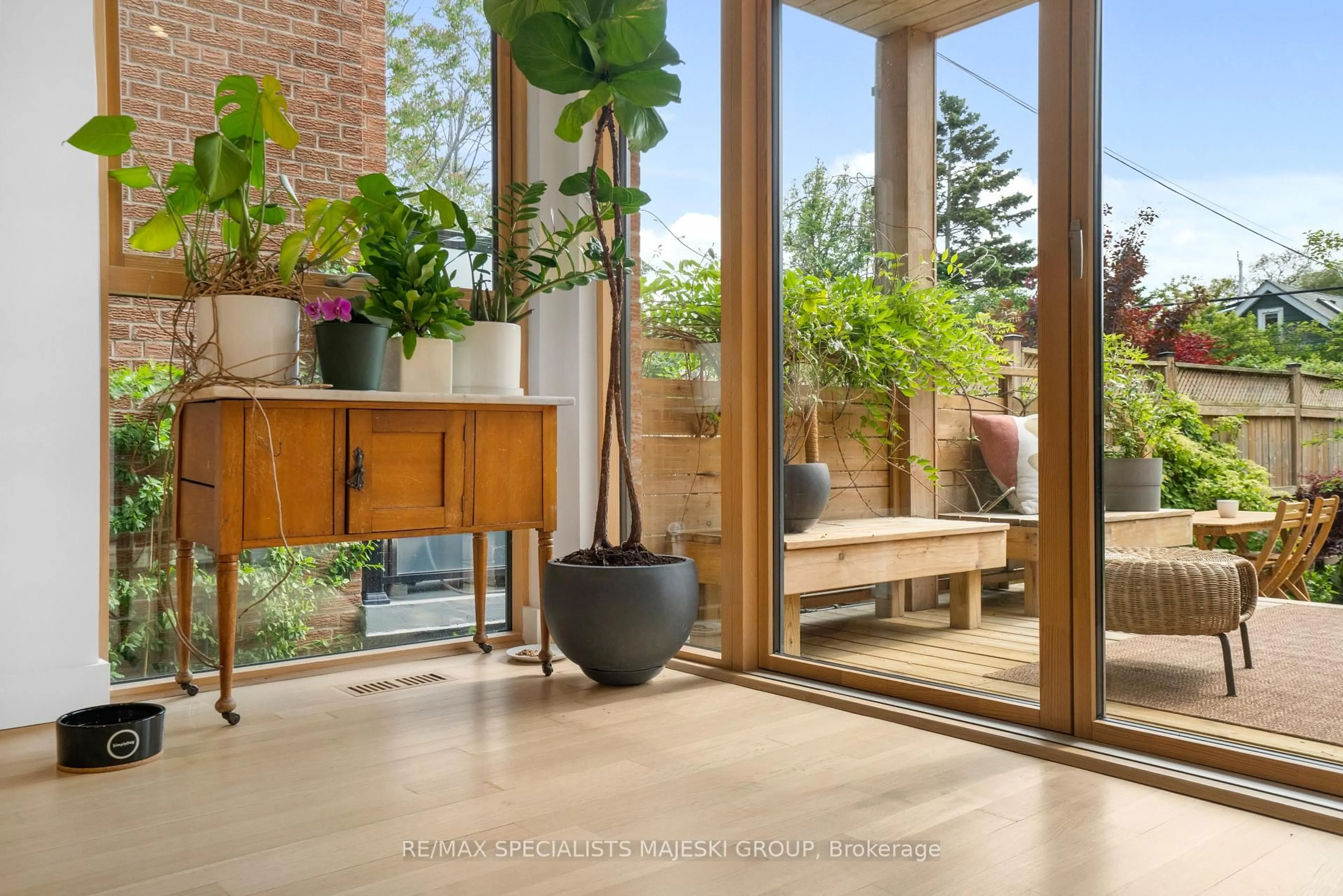 Indoor entryway for 66 Fifth St, Toronto Ontario M8V 2Z2