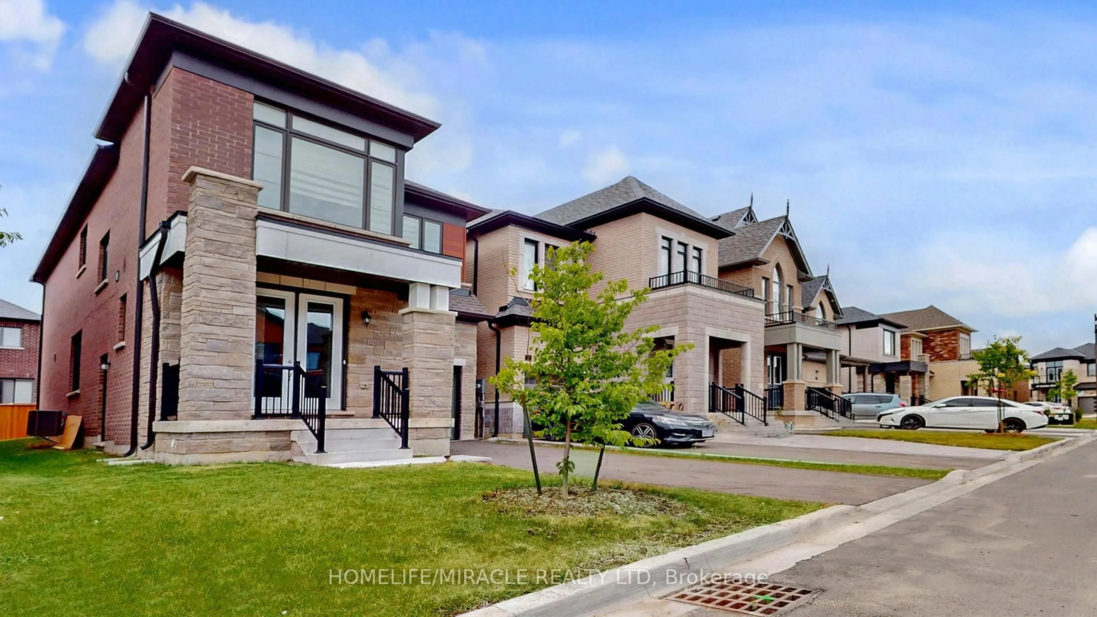 Home with brick exterior material, street for 26 Calabria Dr, Caledon Ontario L7C 1Z9