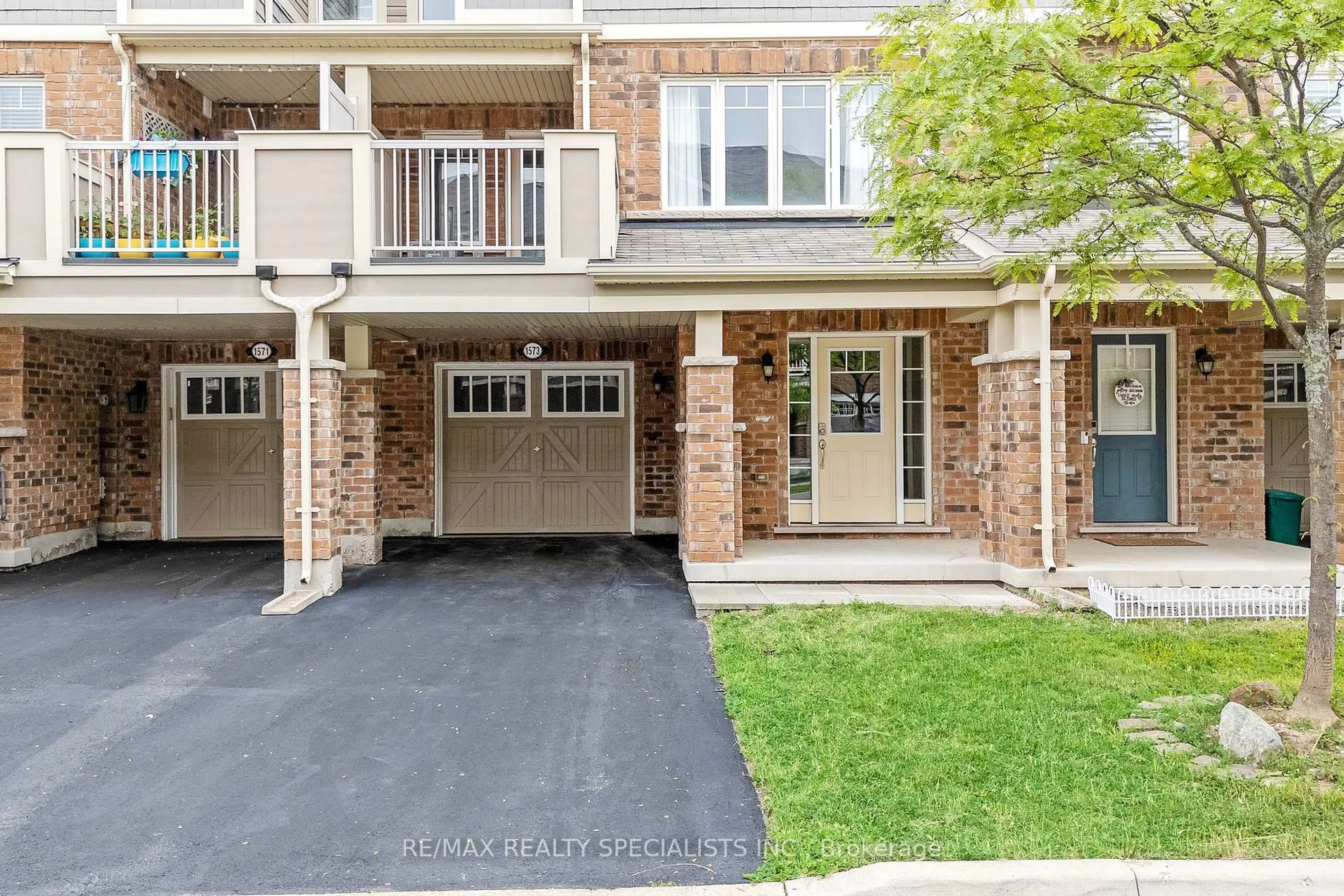 Home with brick exterior material, street for 1573 Leblanc Crt, Milton Ontario L9E 0A3
