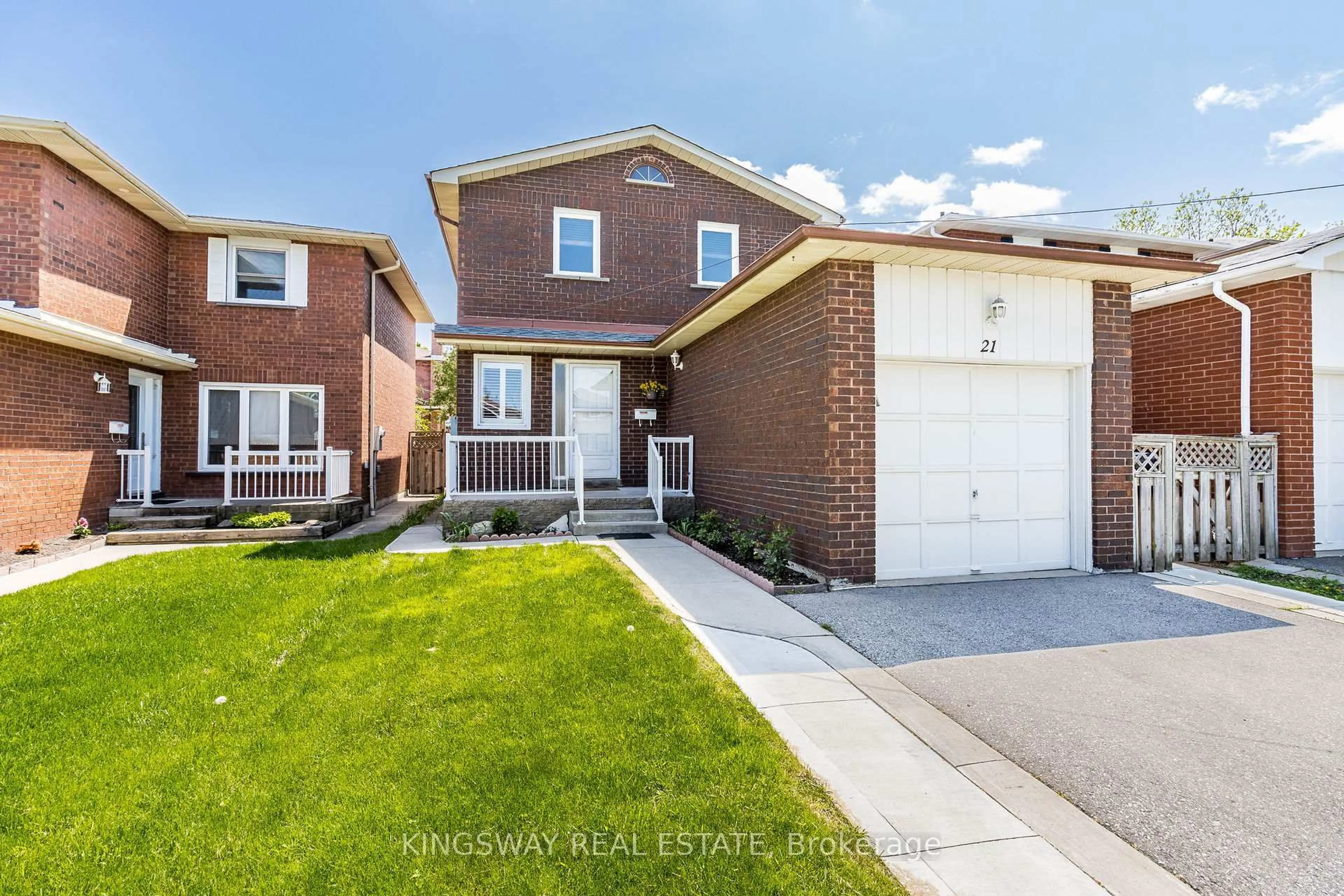 Home with brick exterior material, street for 21 Tralee St, Brampton Ontario L6Z 2Z6