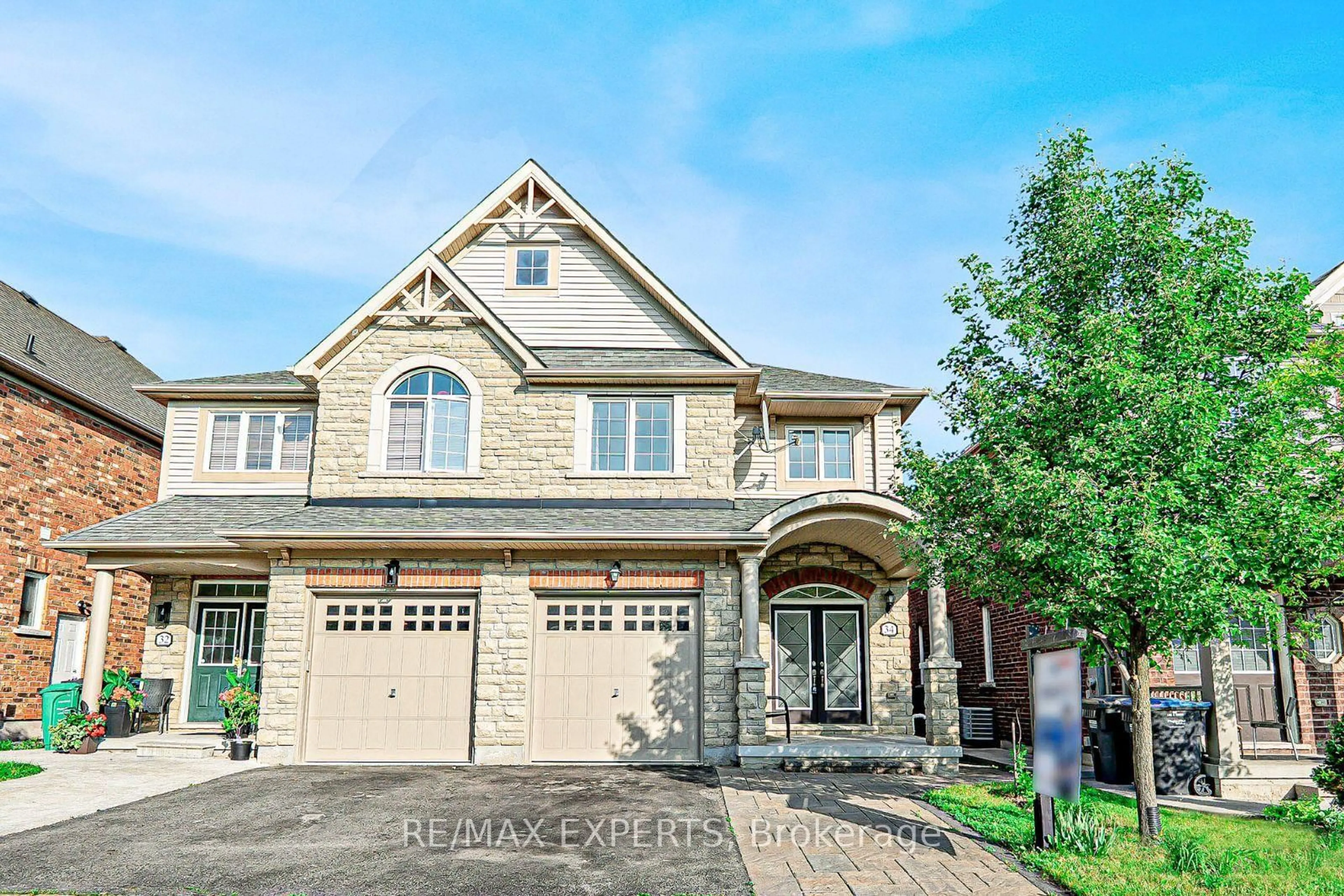 Home with brick exterior material, street for 34 Wellman Cres, Caledon Ontario L7C 3W5