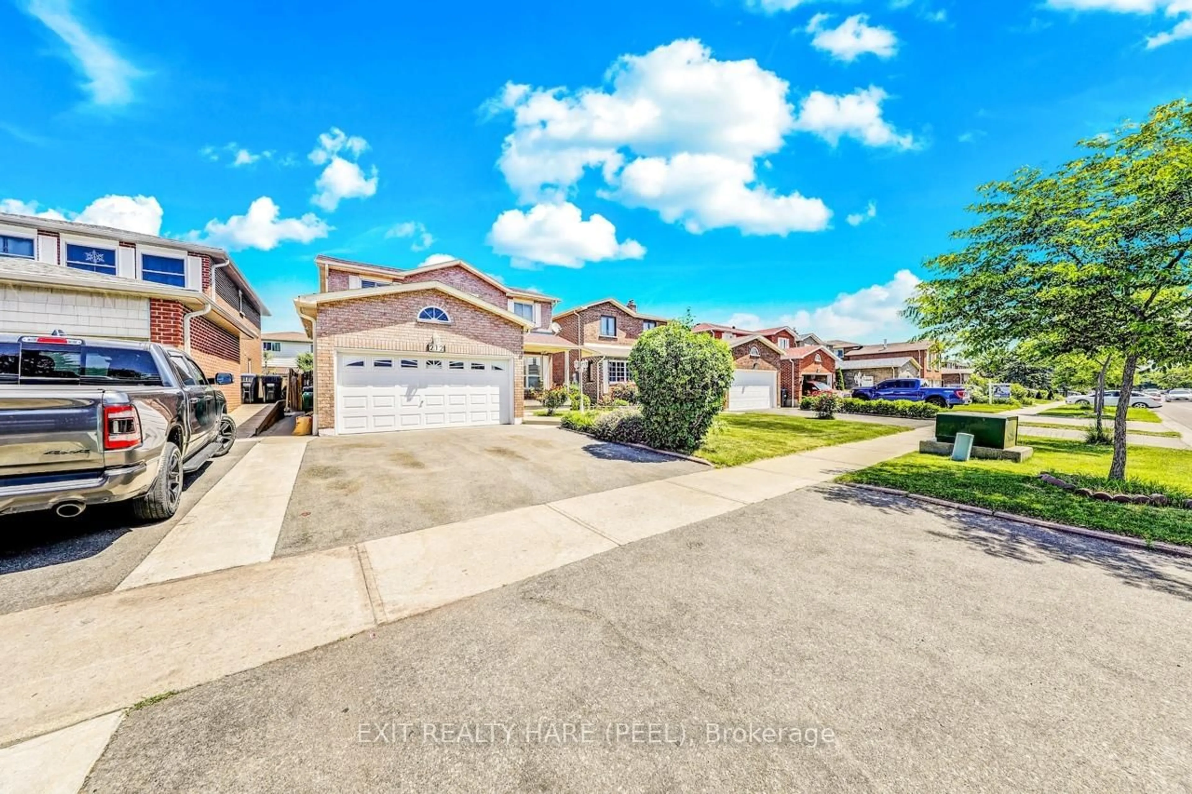 A pic from outside/outdoor area/front of a property/back of a property/a pic from drone, street for 212 Vodden St, Brampton Ontario L6X 2V3