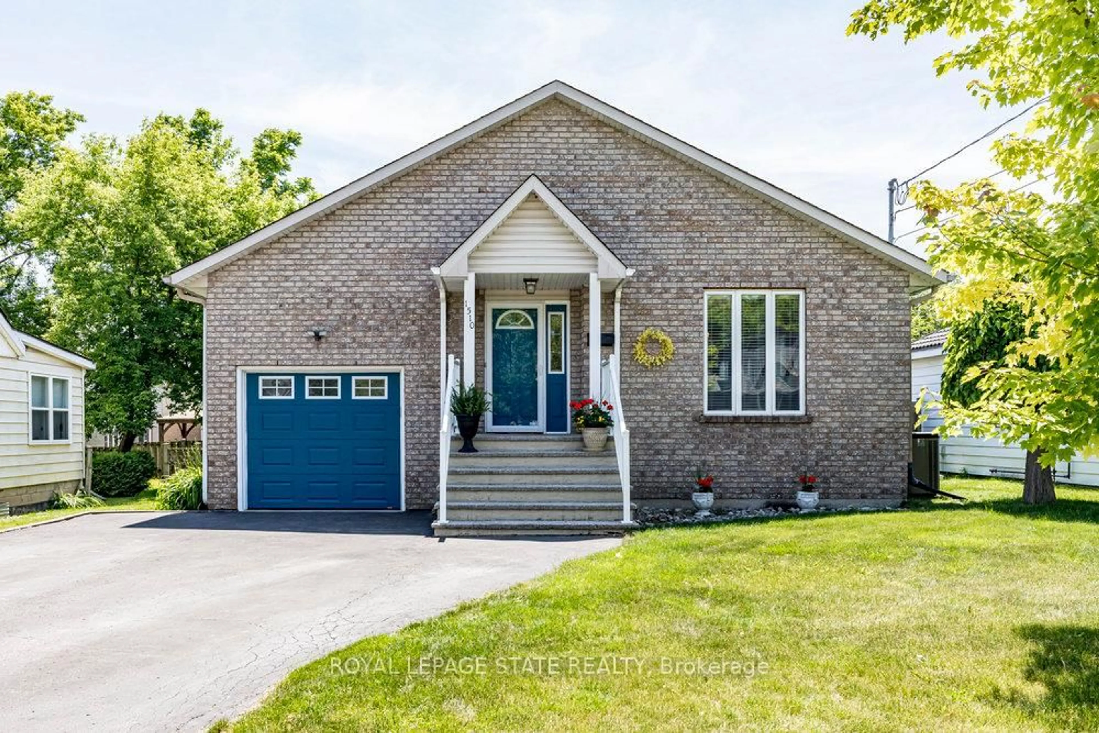 Home with brick exterior material, street for 1510 Norwood Ave, Burlington Ontario L7T 1V8