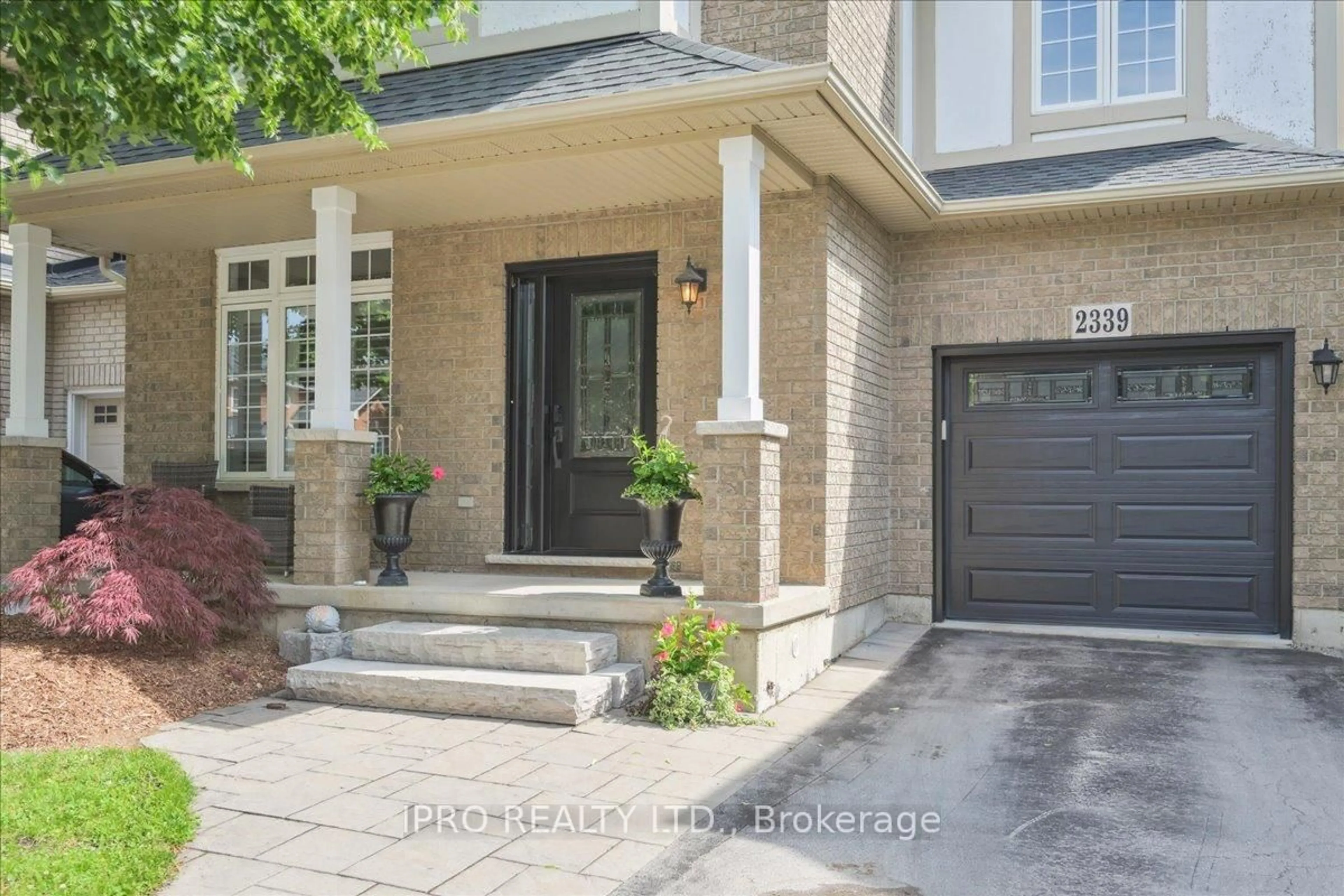 Home with brick exterior material, street for 2339 Vanessa Dr, Burlington Ontario L7L 7K9