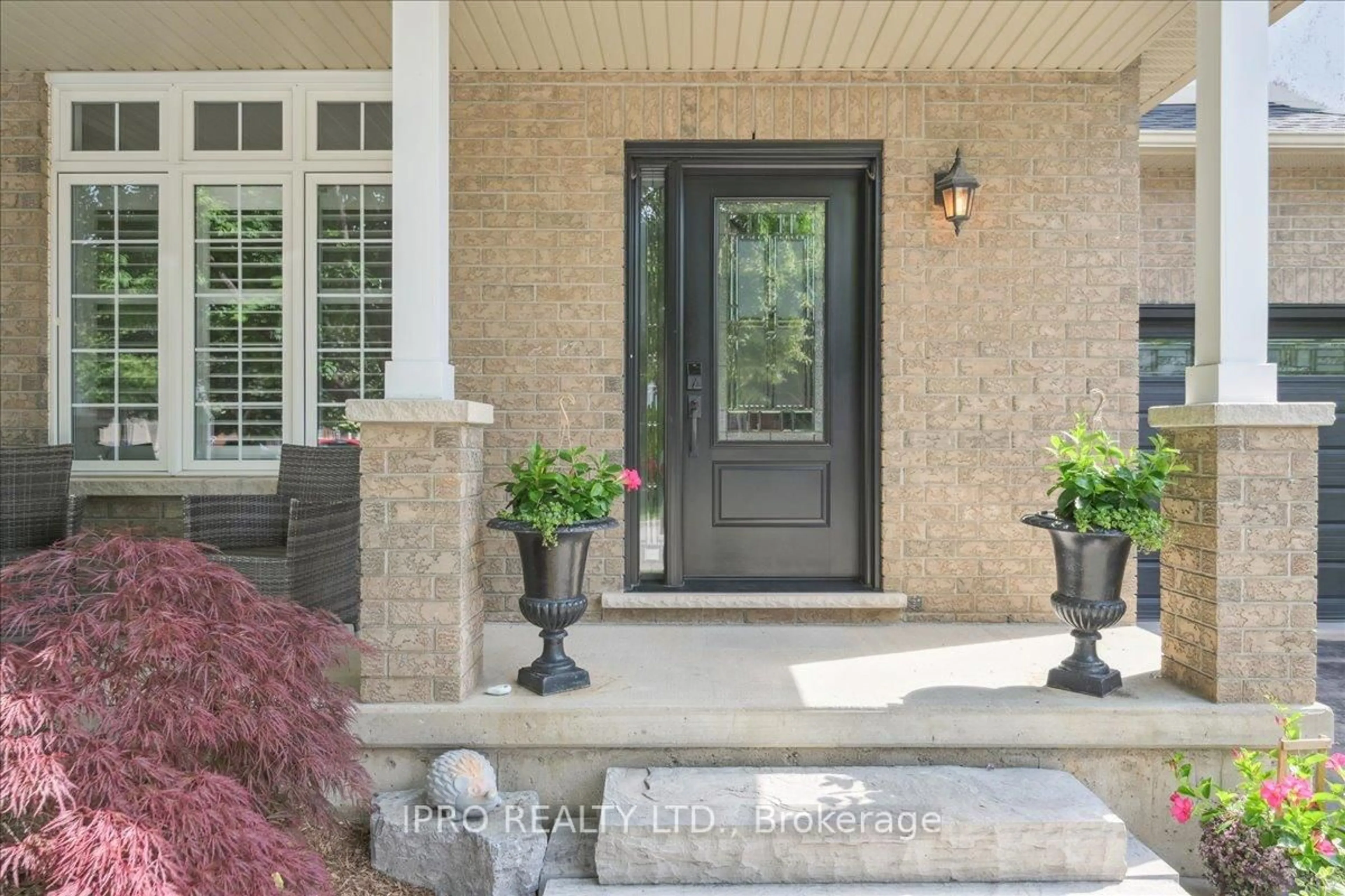 Indoor entryway for 2339 Vanessa Dr, Burlington Ontario L7L 7K9
