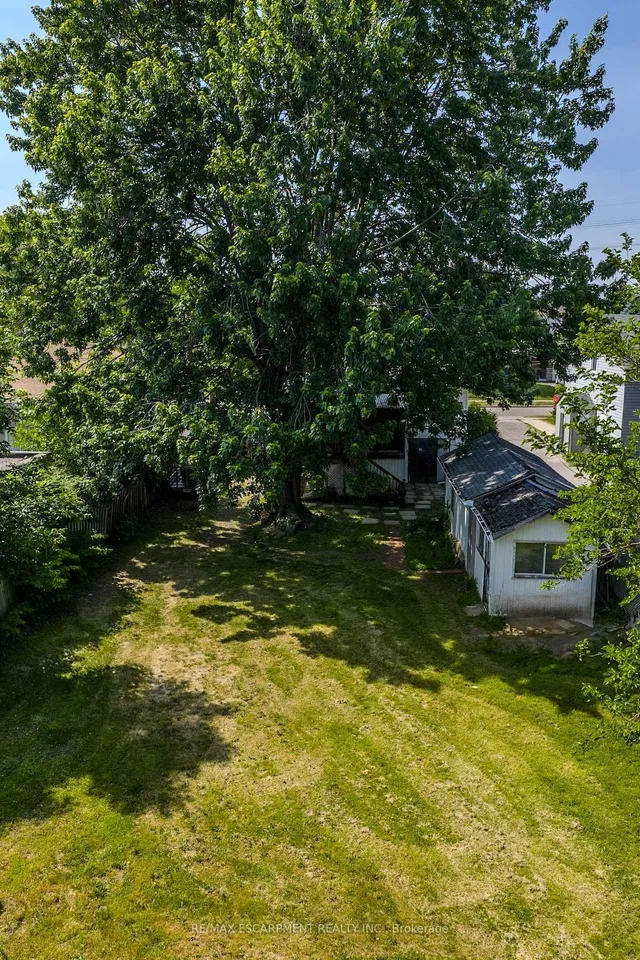 Additional property image - 1392 Leighland Rd