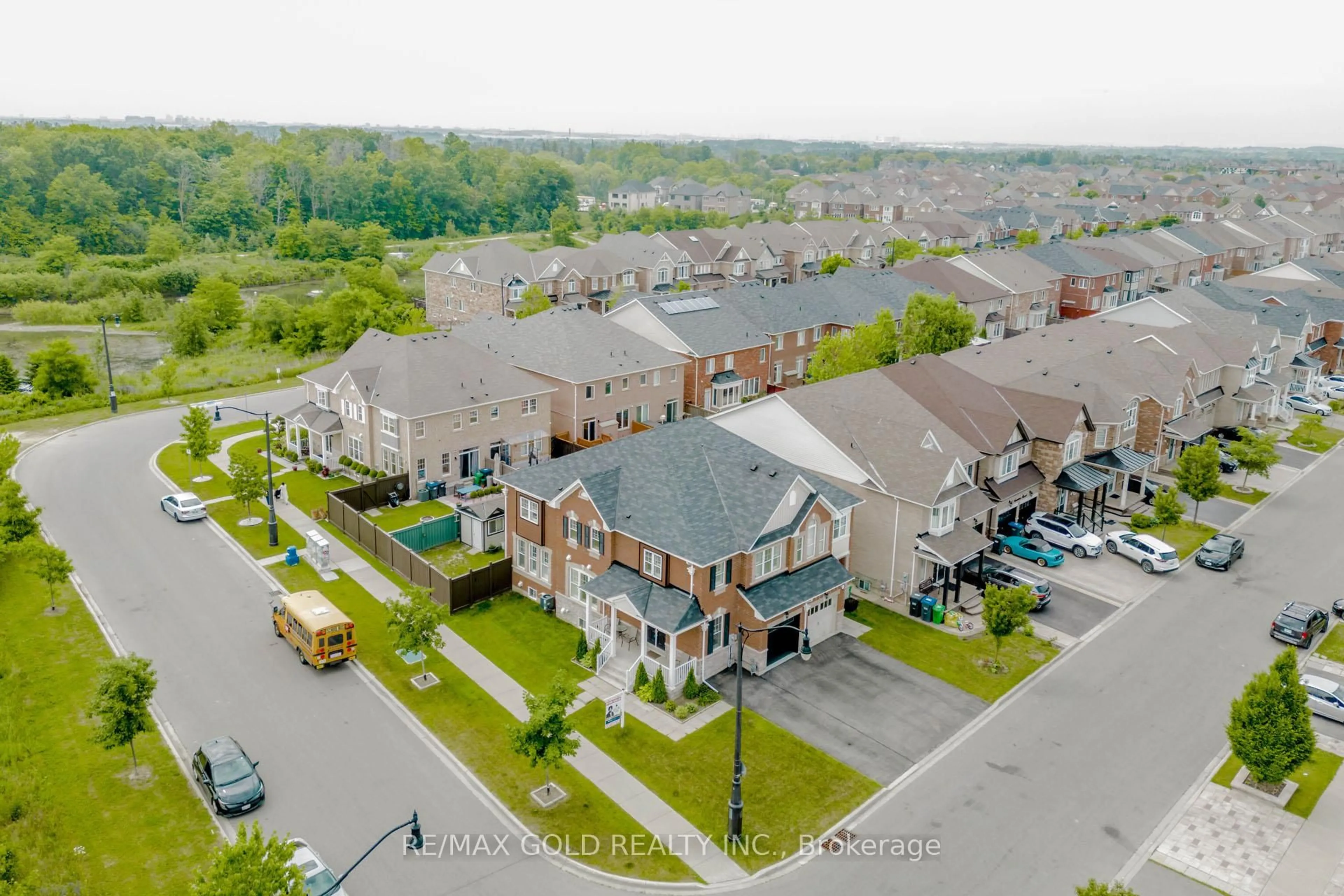 A pic from outside/outdoor area/front of a property/back of a property/a pic from drone, street for 12 Victoriaville Rd, Brampton Ontario L6X 0B2