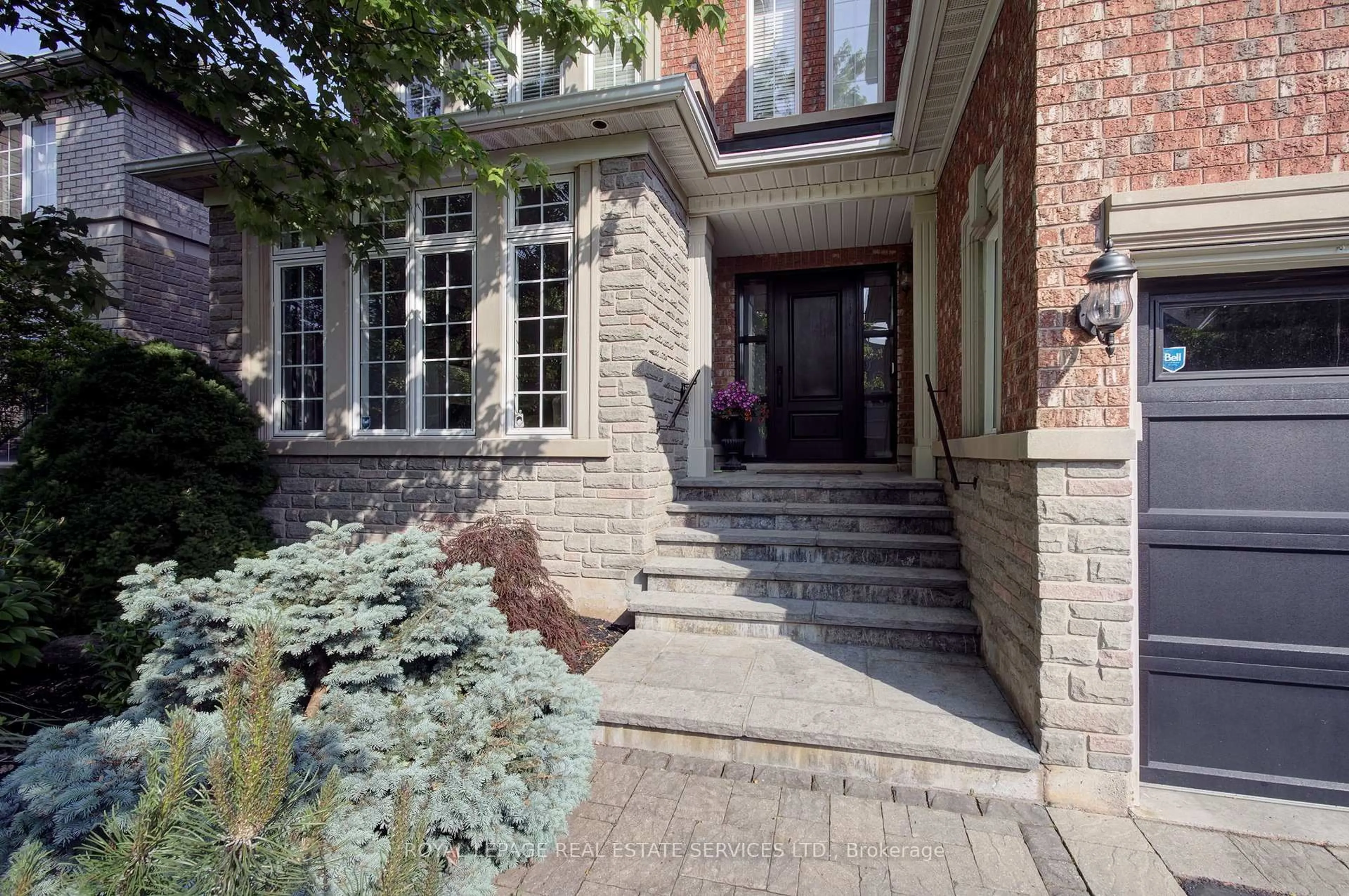 Home with brick exterior material, street for 2194 Galloway Dr, Oakville Ontario L6H 6T4