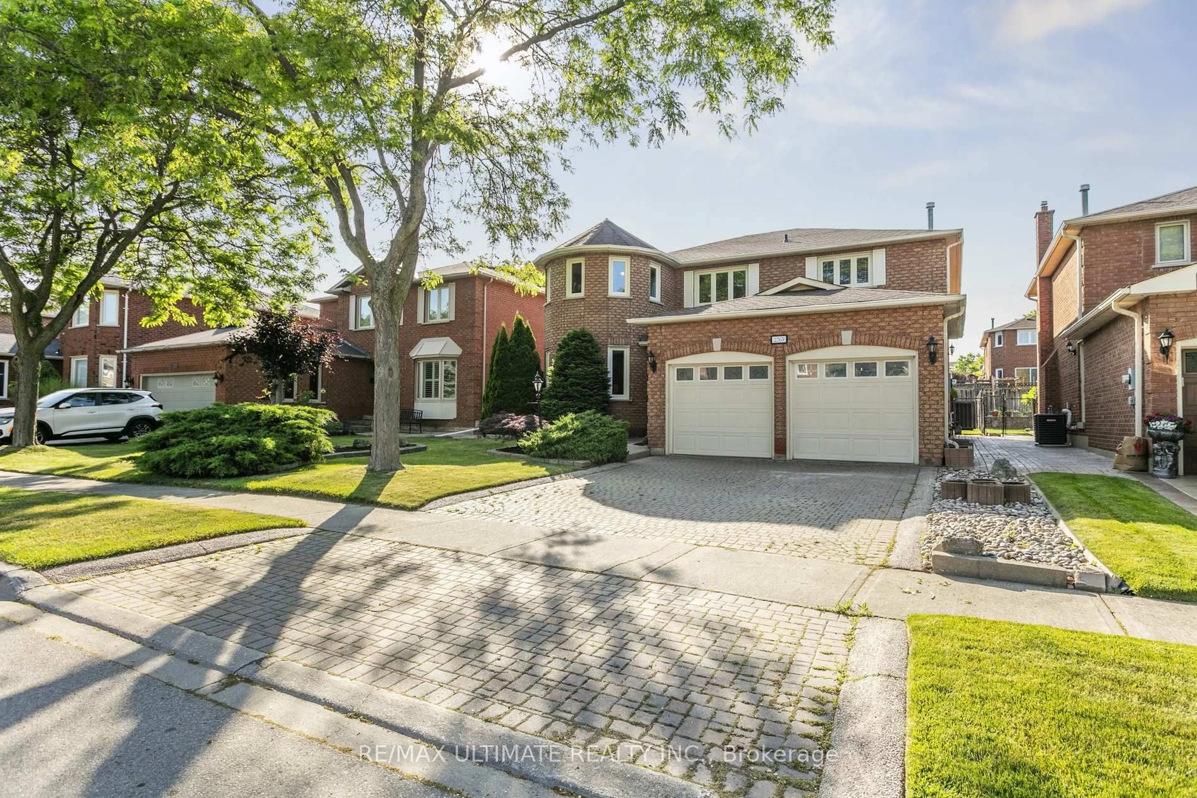 Home with brick exterior material, street for 2765 Hardy Cres, Oakville Ontario L6J 7B5