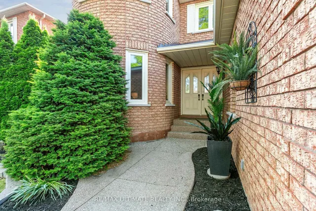 Additional property image - 2765 Hardy Cres