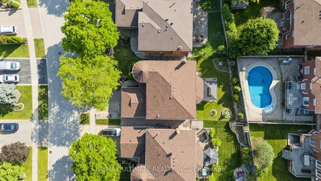 Additional property image - 2765 Hardy Cres