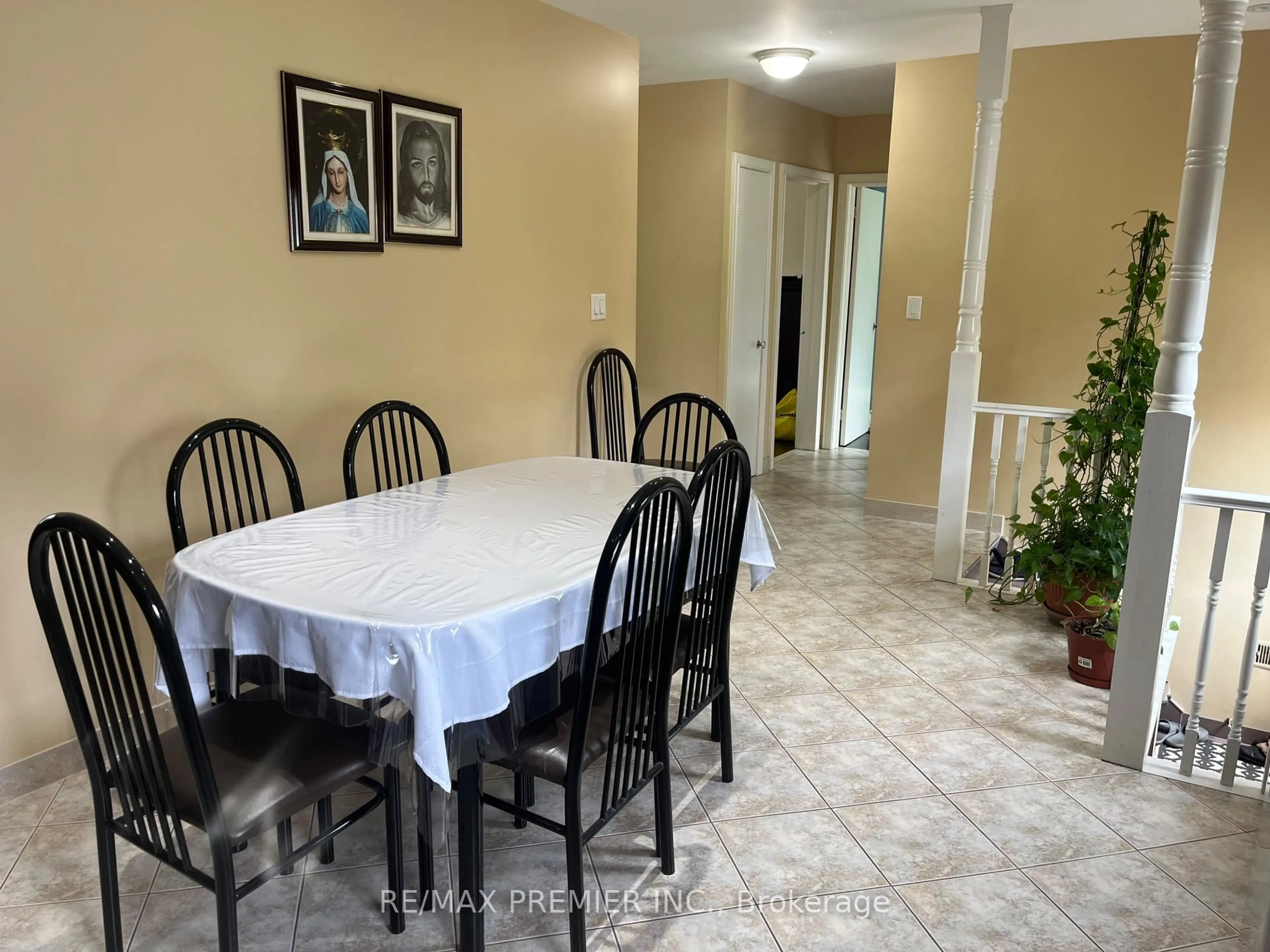 Dining room, unknown for 234 Epsom Downs Dr, Toronto Ontario M3M 1T4