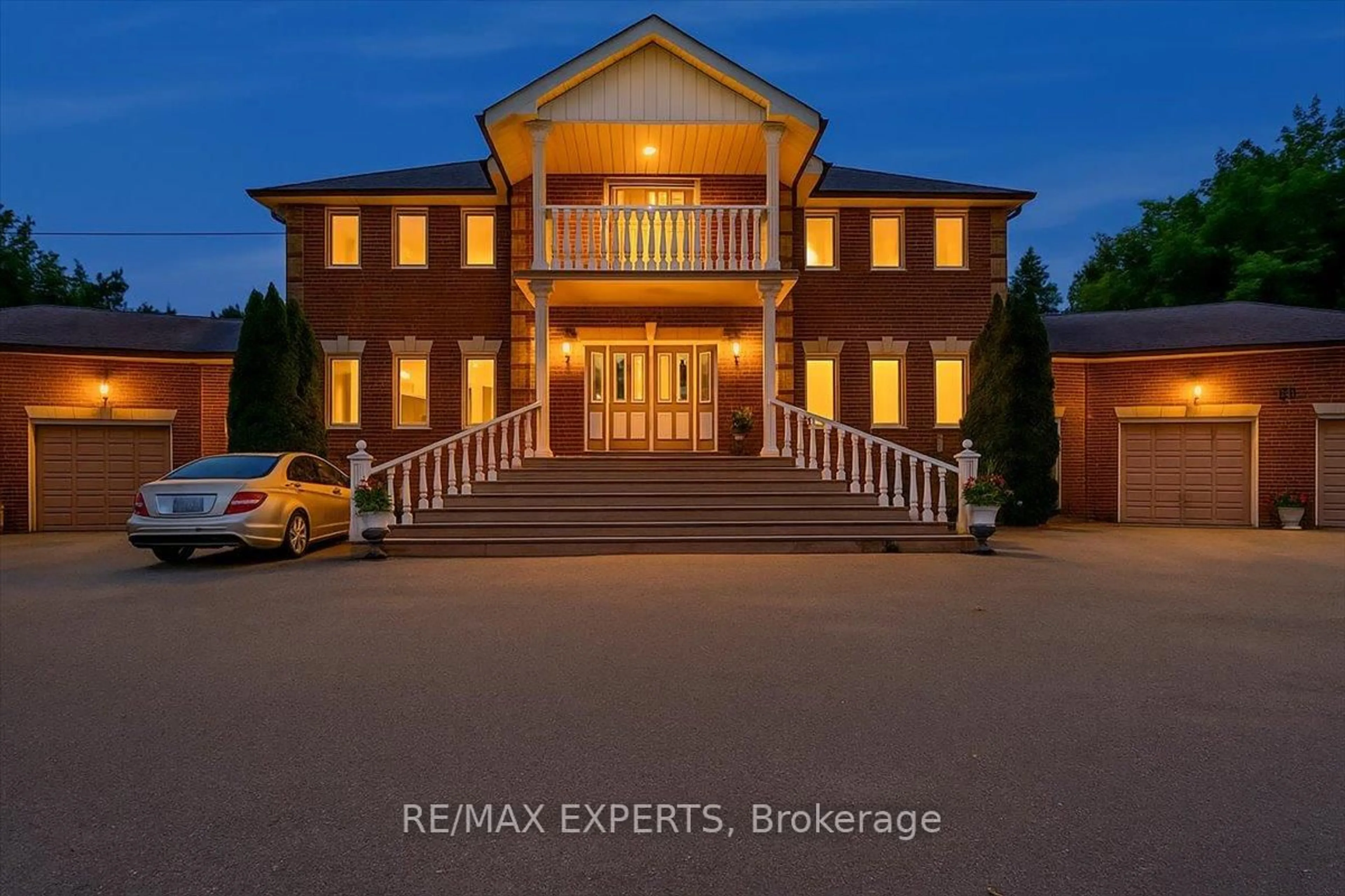 Unknown for 9 Cynthia Cres, Brampton Ontario L6P 0S9