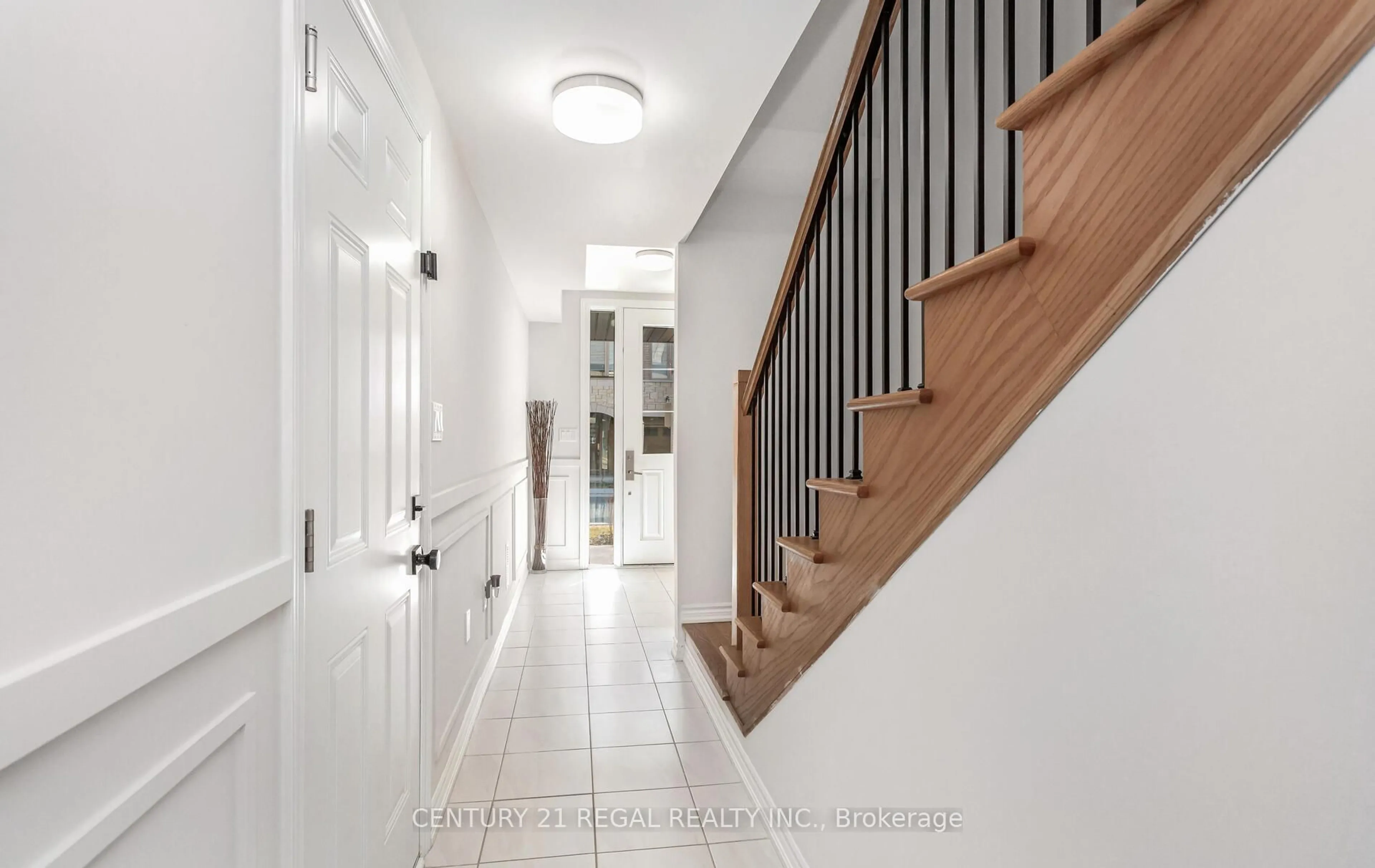 Unknown for 24 Arcola St, Brampton Ontario L6P 4N7