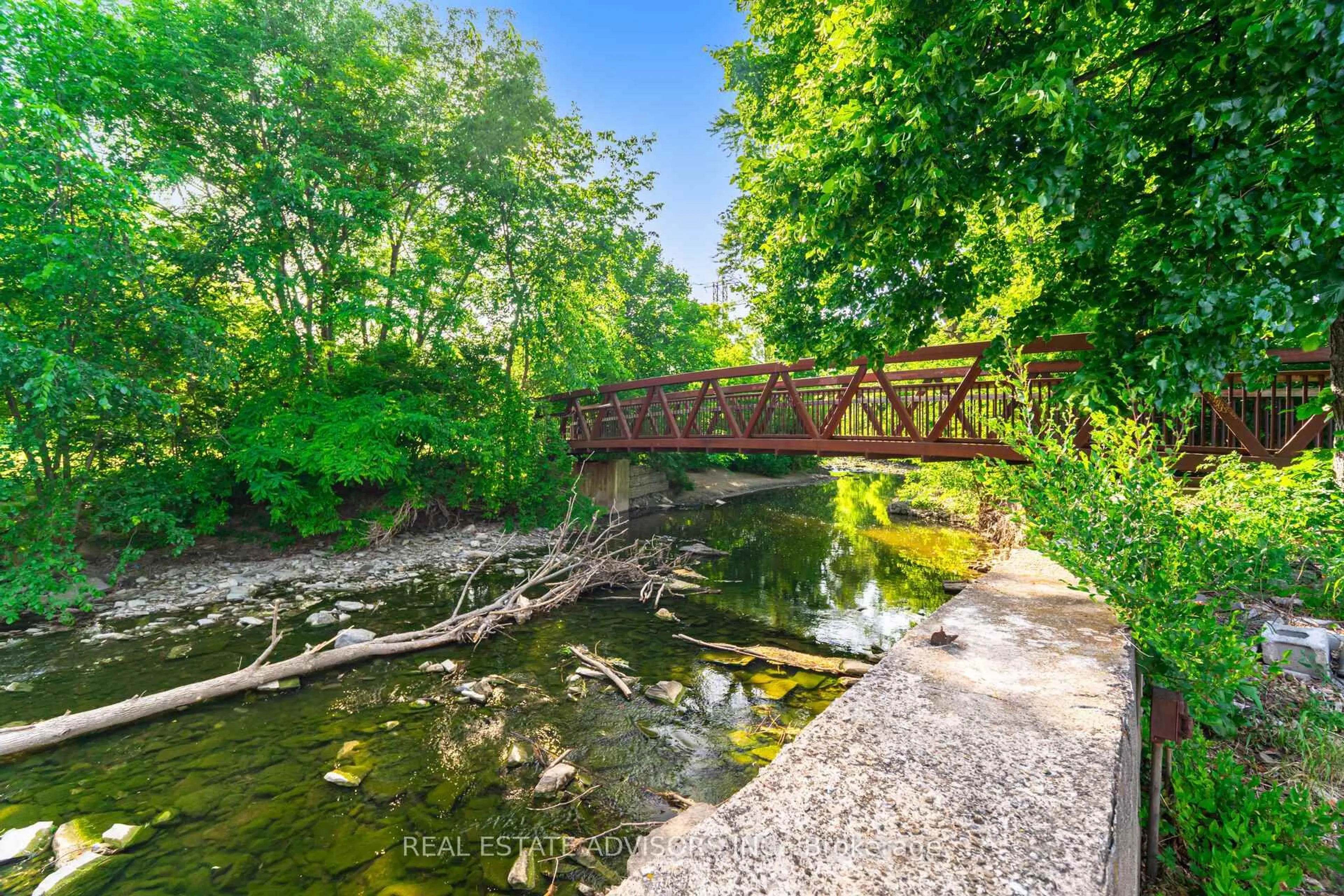 Patio, unknown for 26 Bonnyview Dr, Toronto Ontario M8Y 3G6