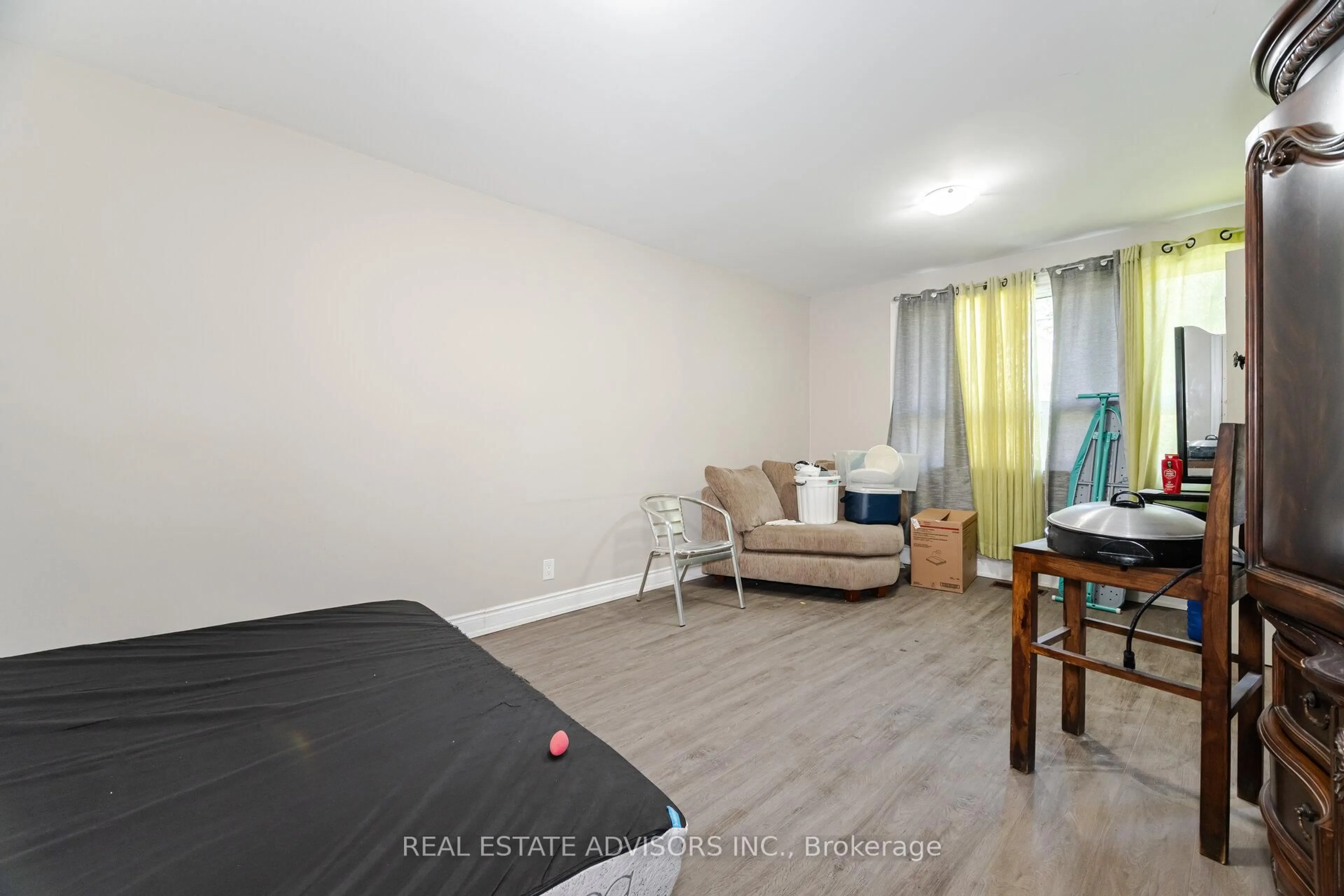 A pic of a room for 26 Bonnyview Dr, Toronto Ontario M8Y 3G6