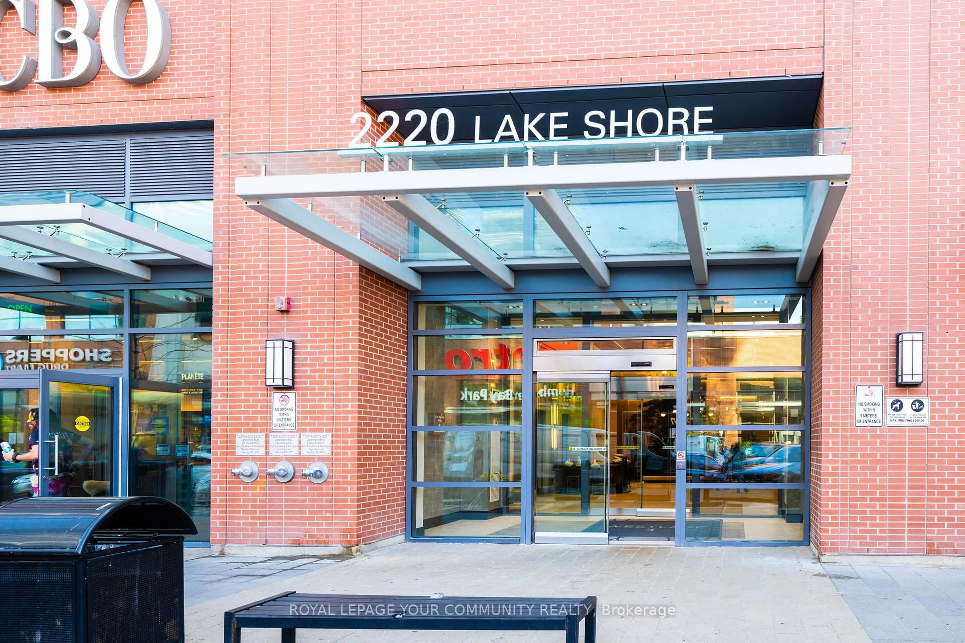 Unknown for 2220 Lakeshore Blvd #LP04, Toronto Ontario M8V 0C1