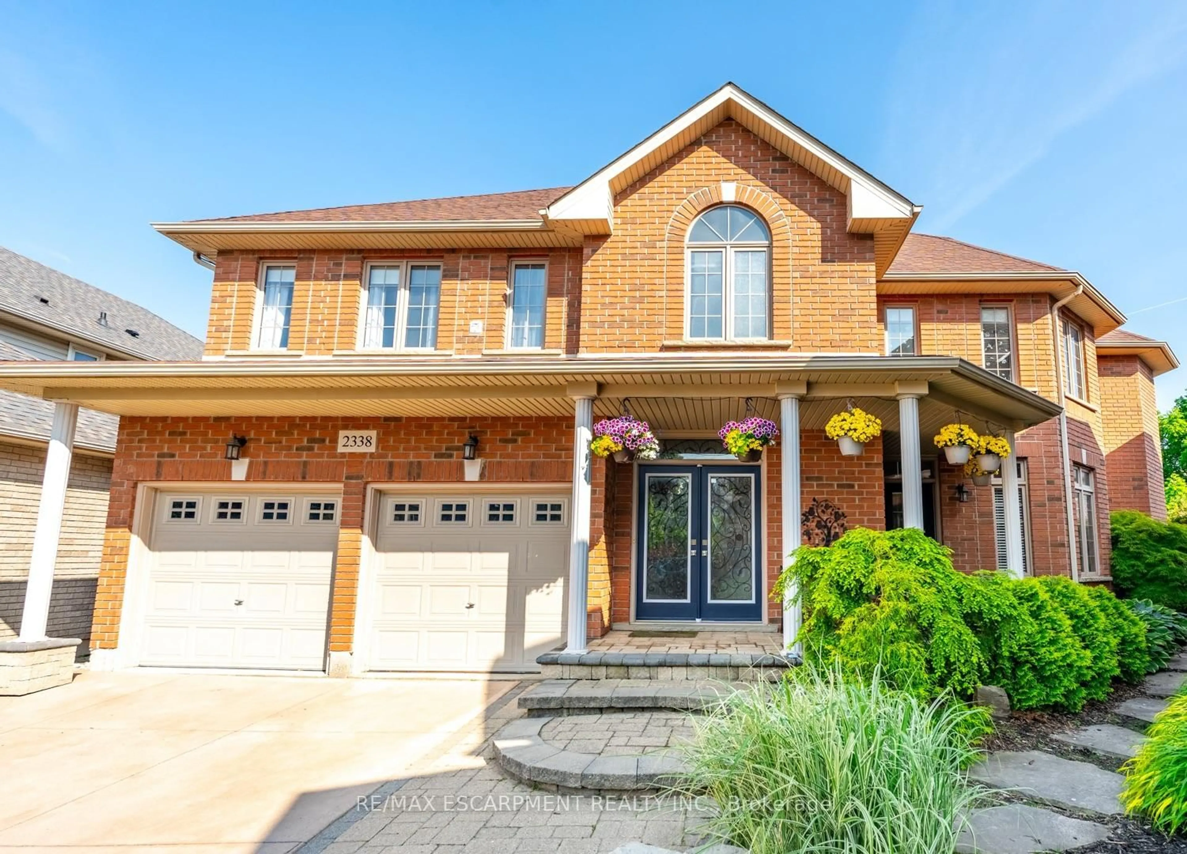 Home with brick exterior material, street for 2338 Norland Dr, Burlington Ontario L7L 7E6