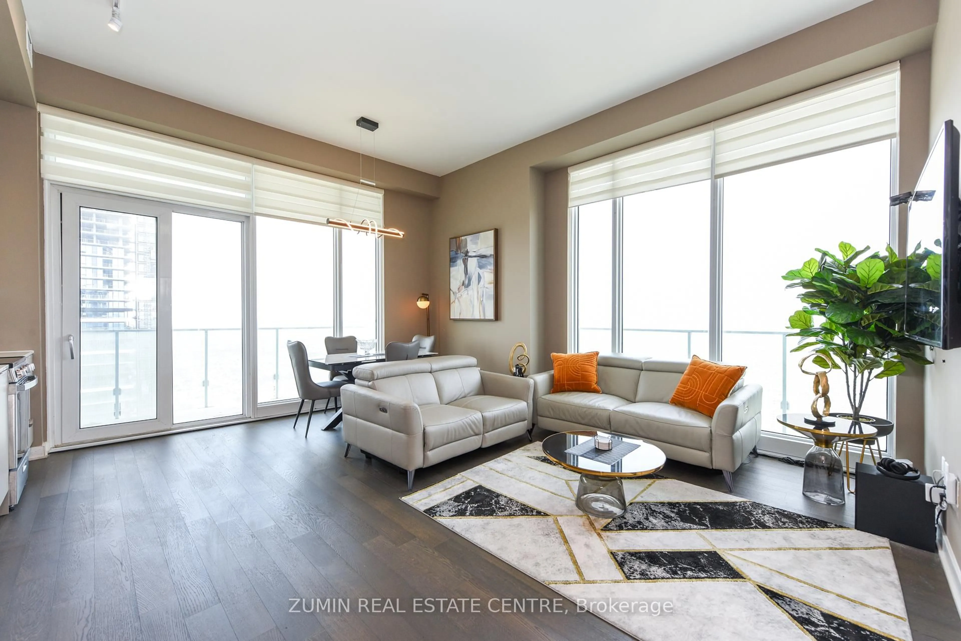 Living room with furniture, unknown for 3900 Confederation Pkwy #5907, Mississauga Ontario L5B 0M3