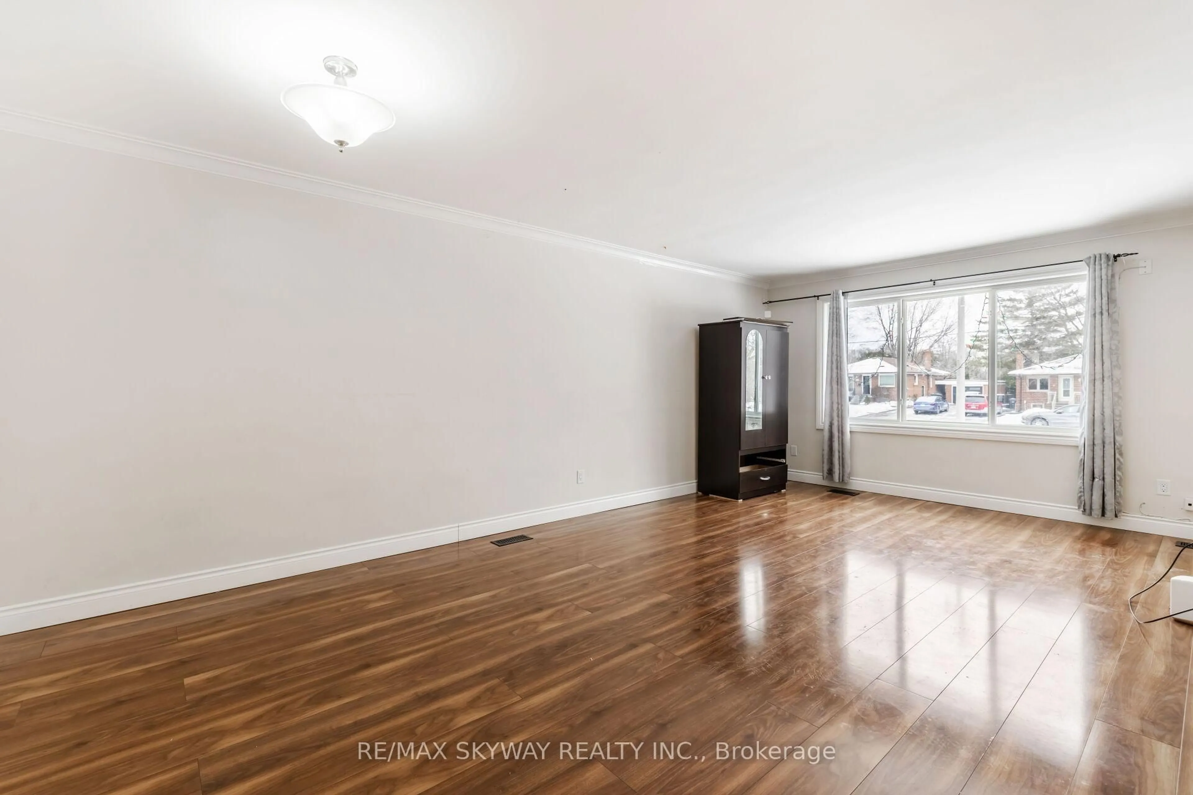 A pic of a room for 98 Jessie St, Brampton Ontario L6Y 1L7