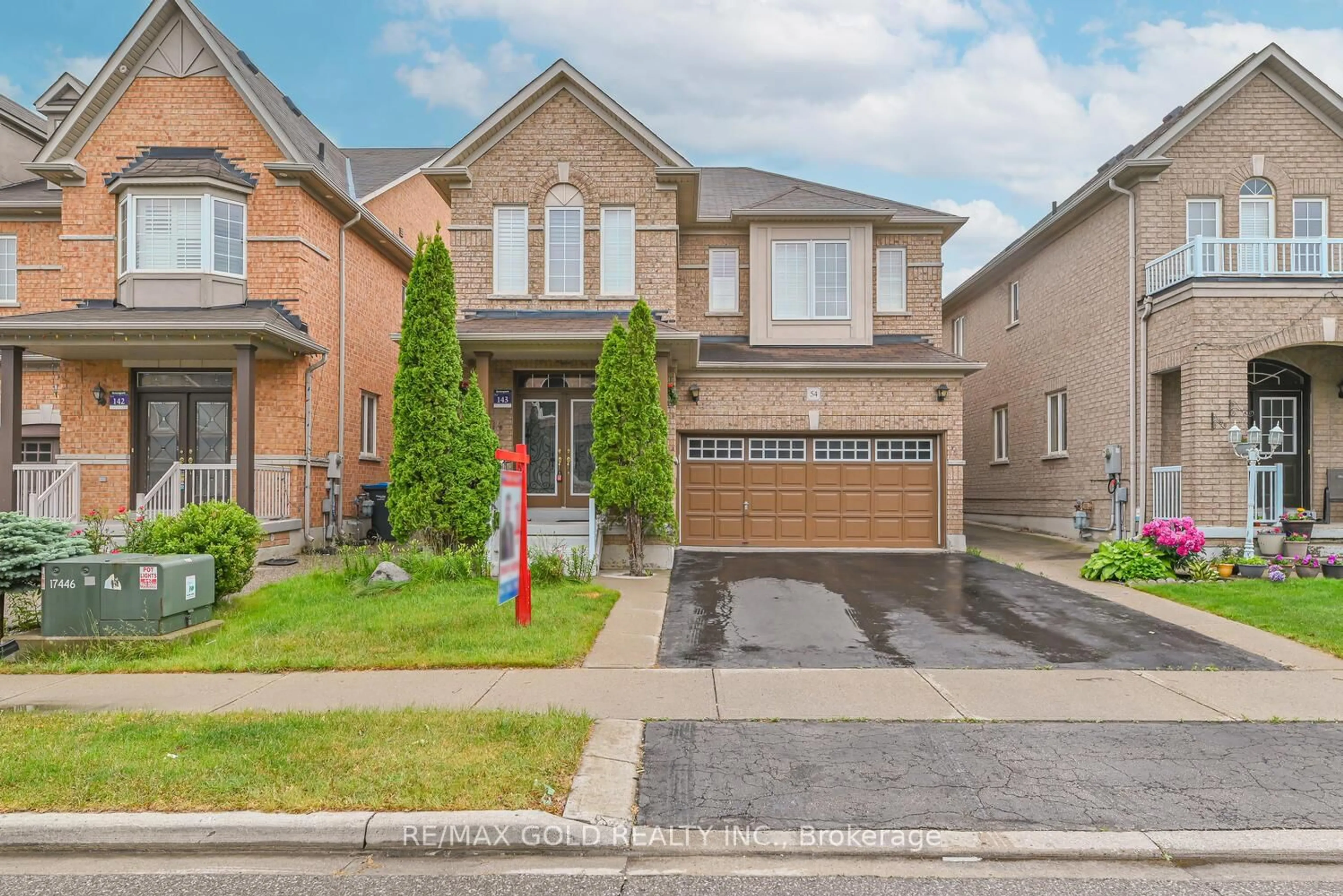 Home with brick exterior material, street for 54 GAMSON Cres, Brampton Ontario L6R 0V6