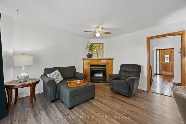 Additional property image - 1280 Consort Cres