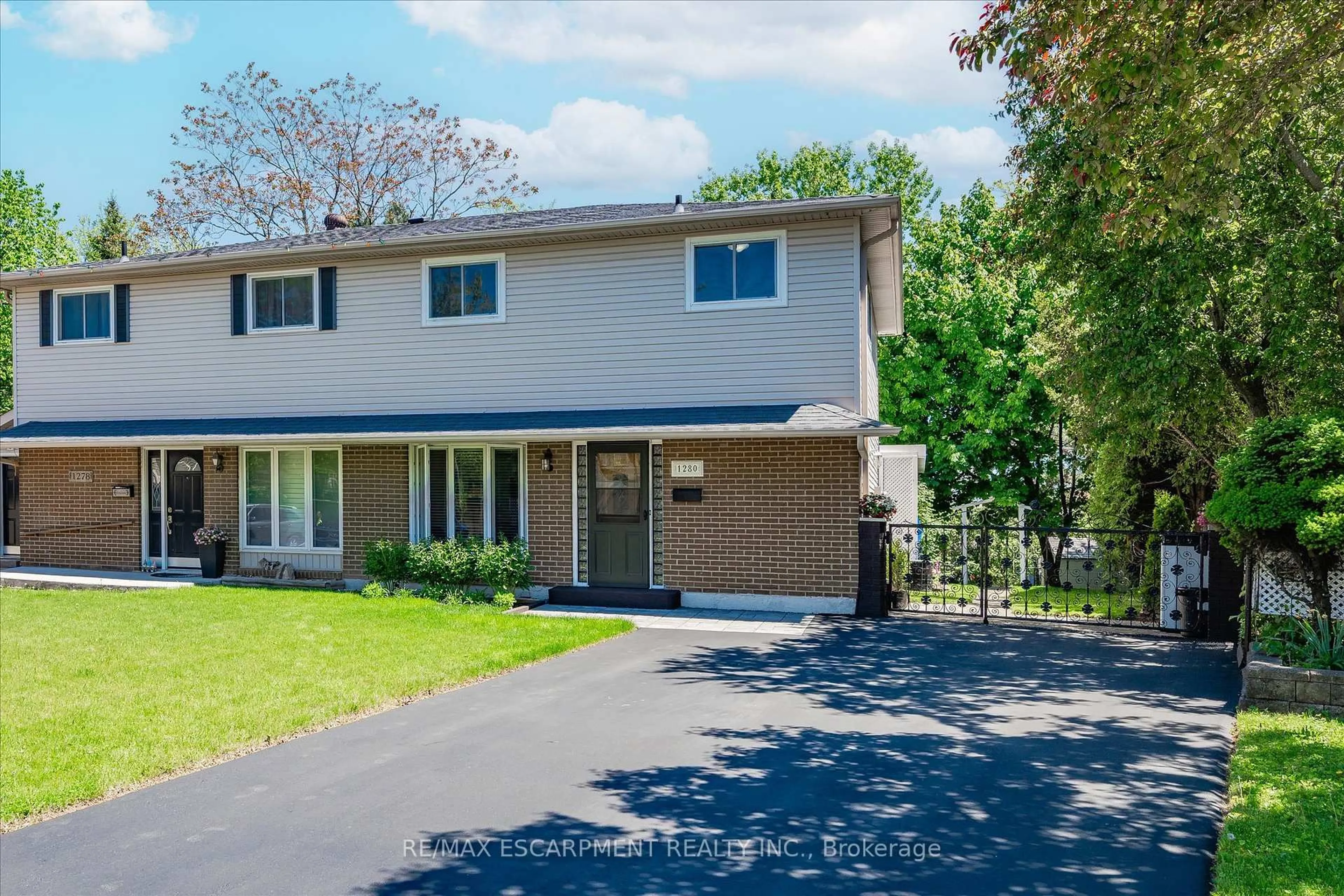 Unknown for 1280 Consort Cres, Burlington Ontario L7M 1J7