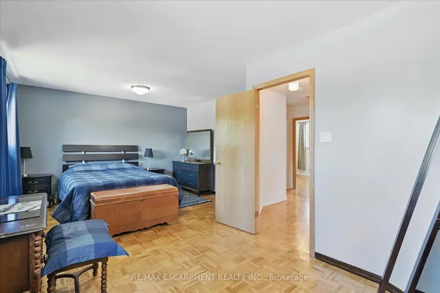 Additional property image - 1280 Consort Cres