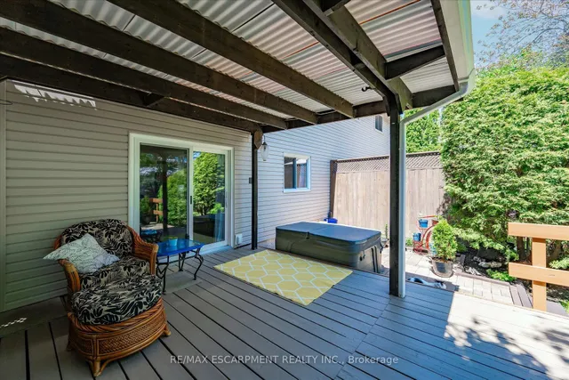 Additional property image - 1280 Consort Cres