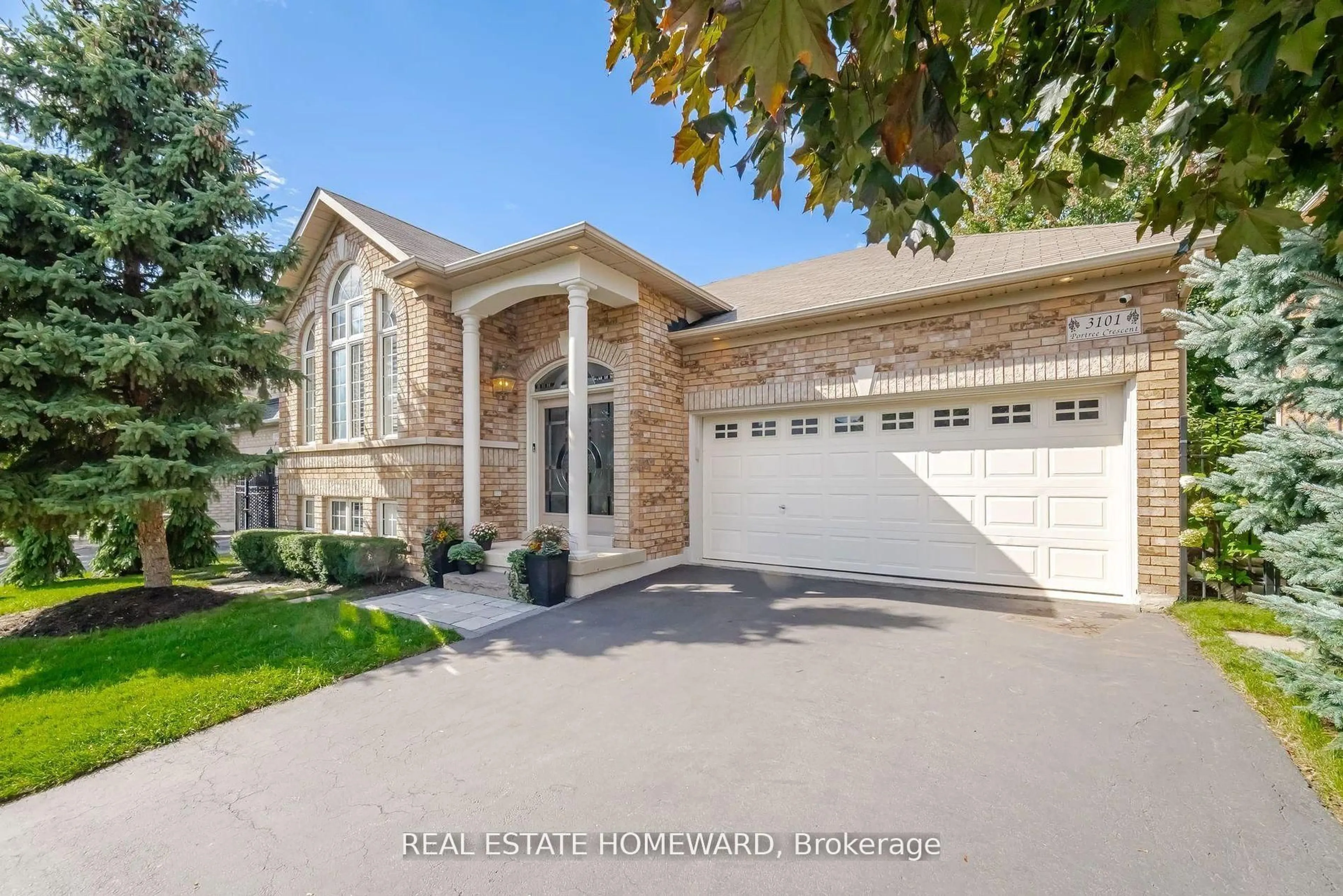 Home with brick exterior material, street for 3101 Portree Cres, Oakville Ontario L6M 5C4
