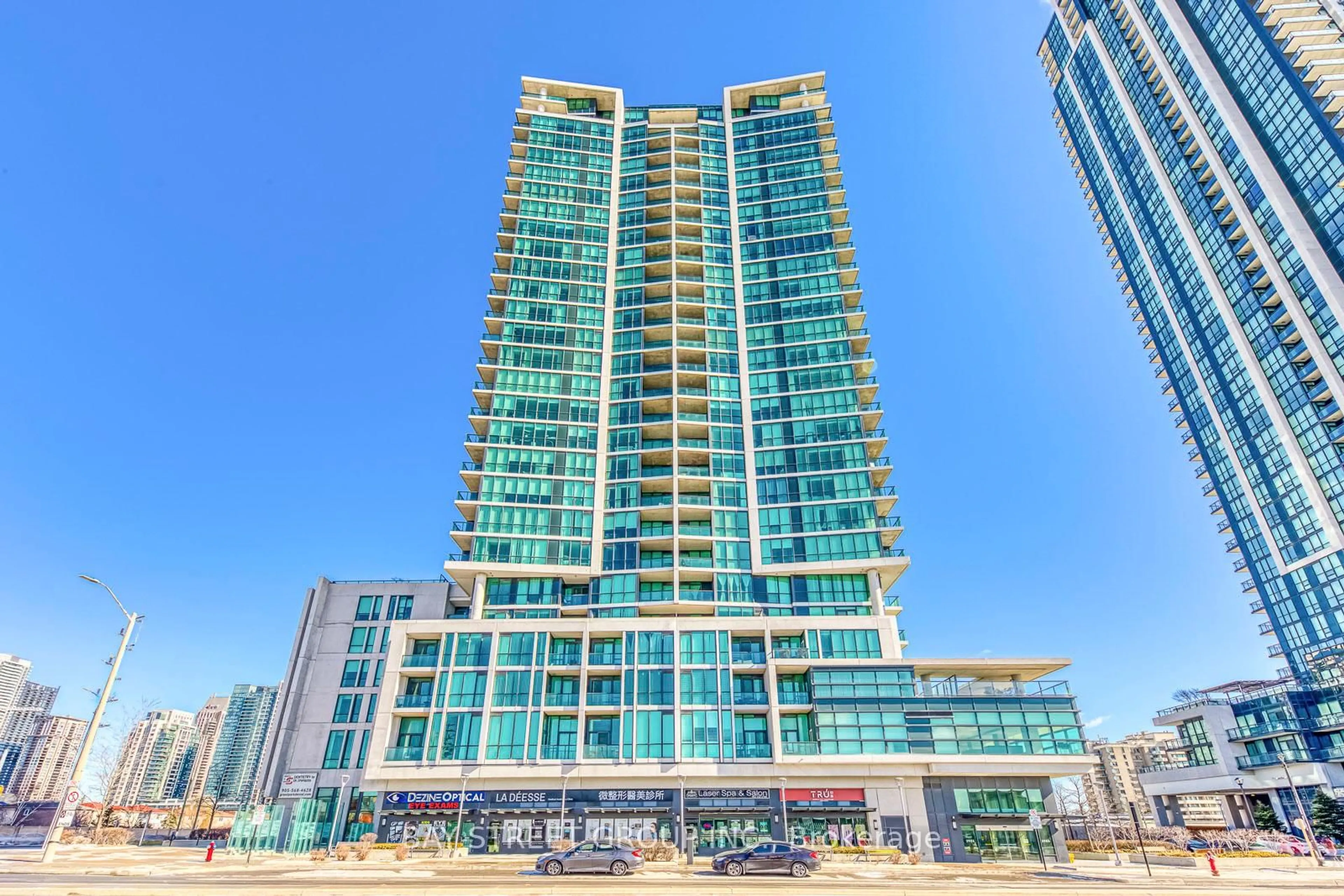 Indoor foyer for 3985 Grand Park Dr #609, Mississauga Ontario L5B 0H8